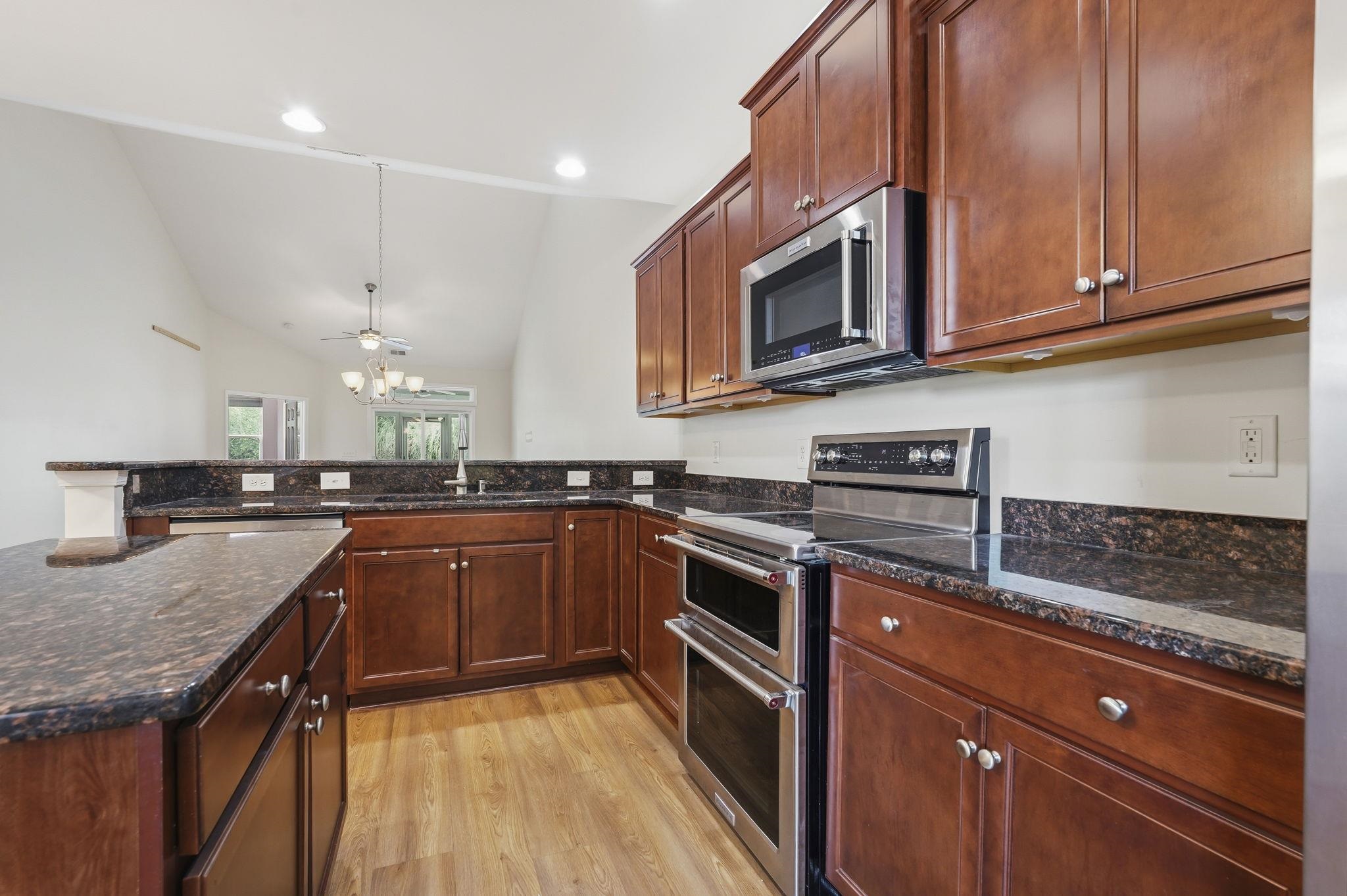 2015 Lely Dr. Property Photo 17