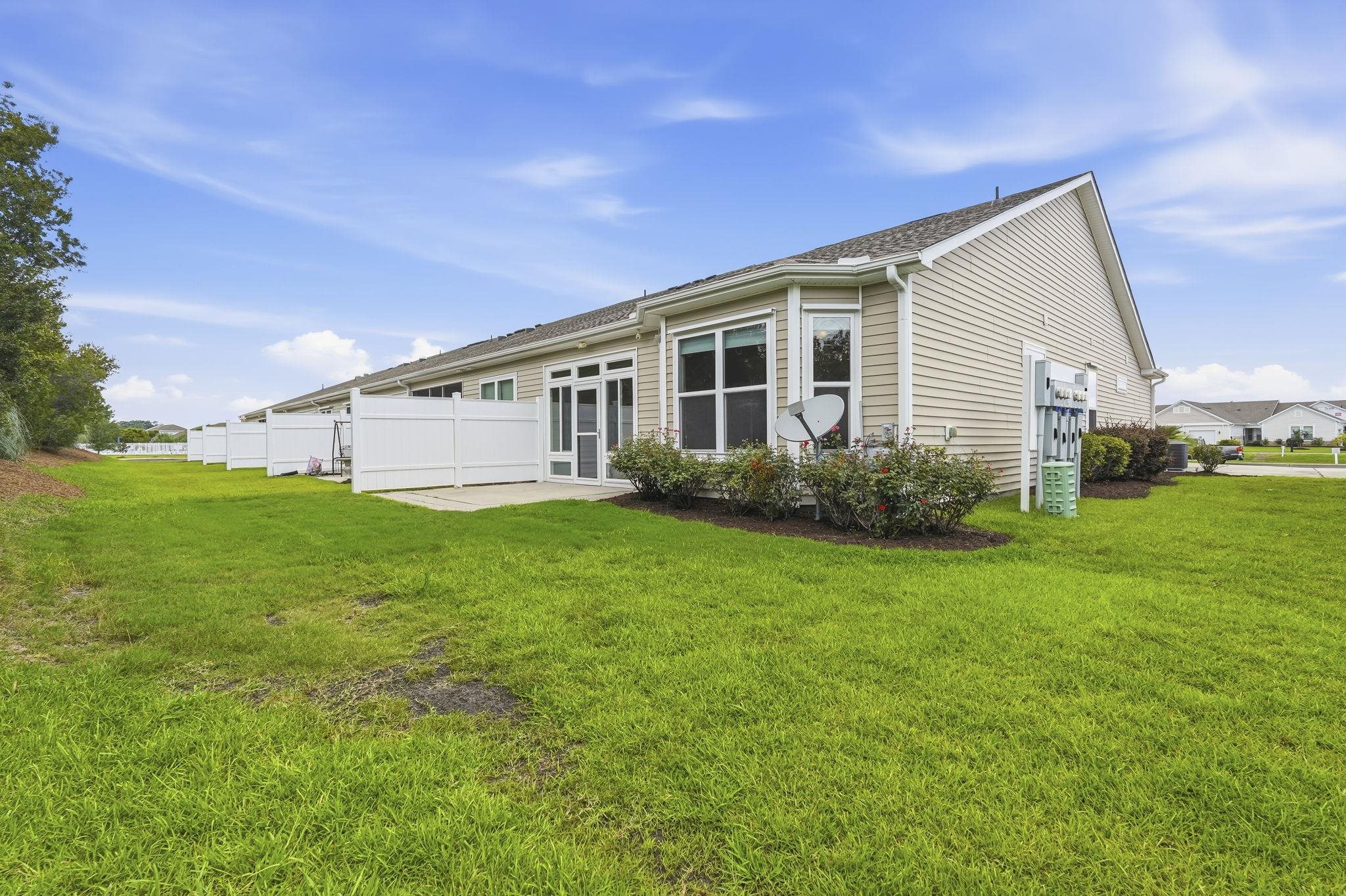 2015 Lely Dr. Property Photo 38