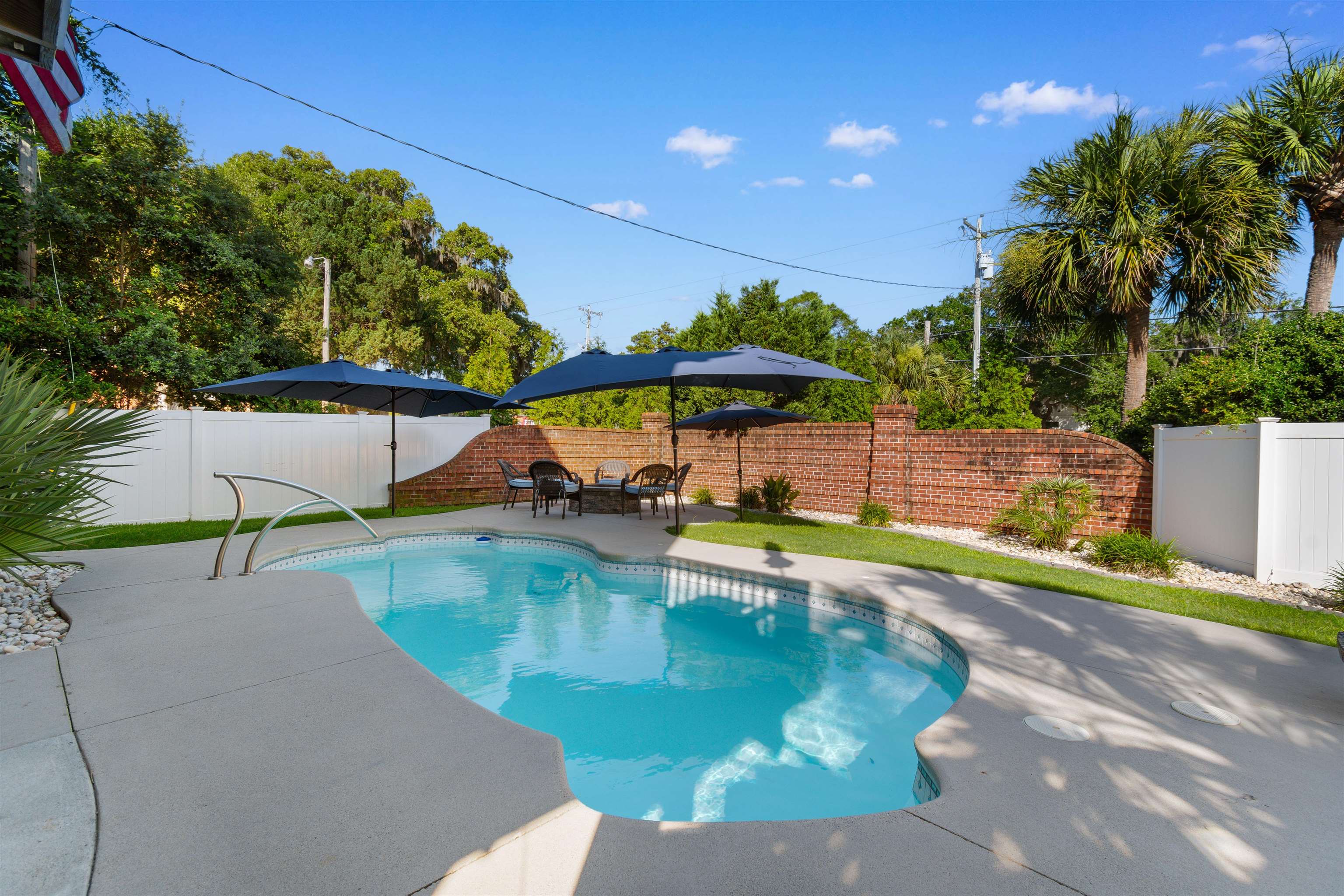 9 Windy Ln. Property Photo 4