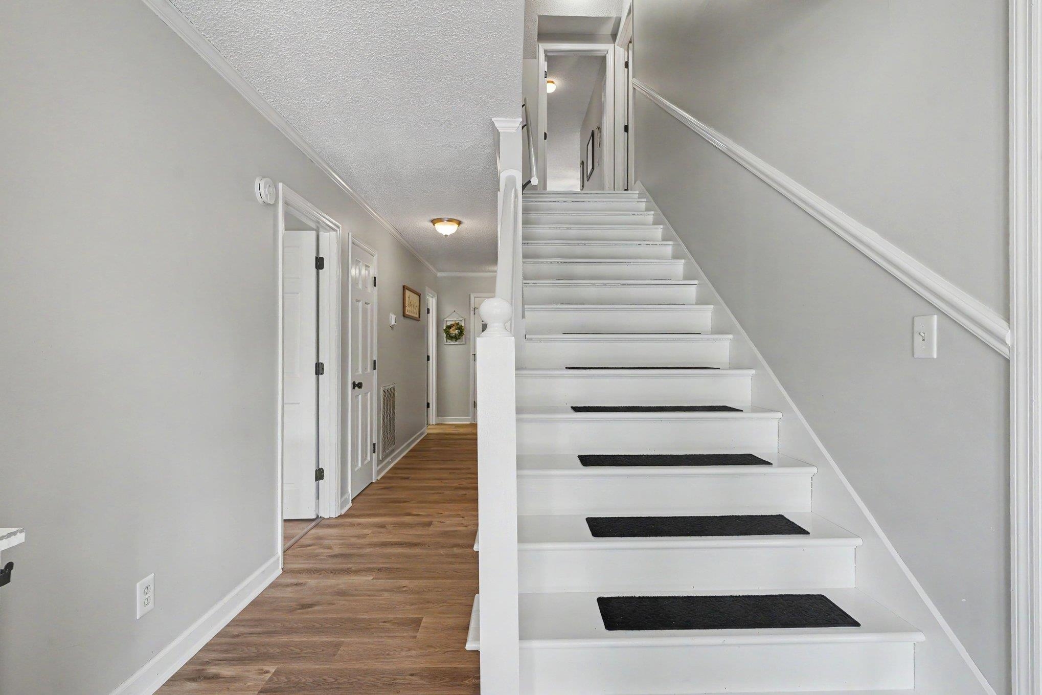 3591 Cedar Creek Run Property Photo 7