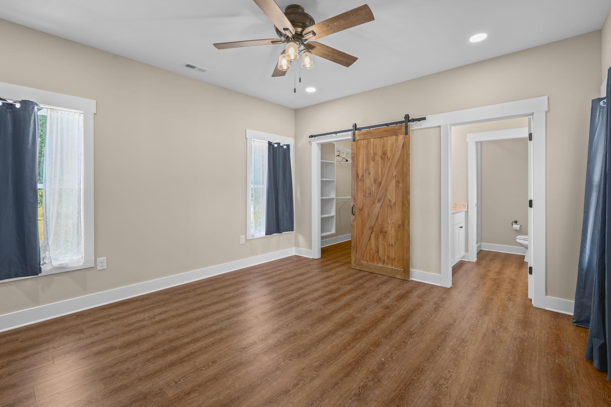 2487 Long Ave. Property Photo 7