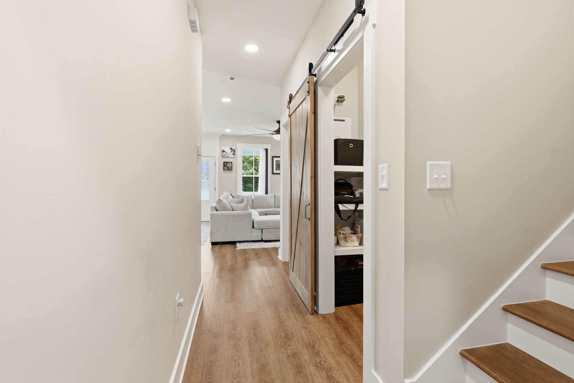2487 Long Ave. Property Photo 12