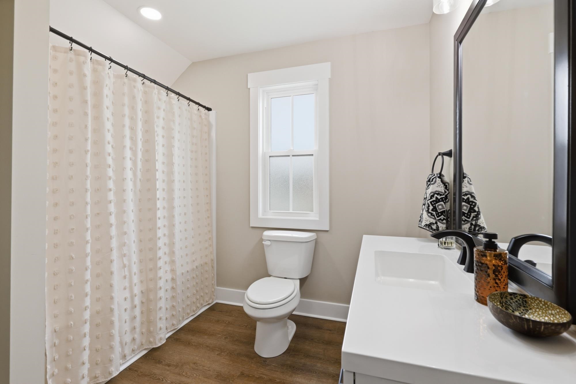 2487 Long Ave. Property Photo 17