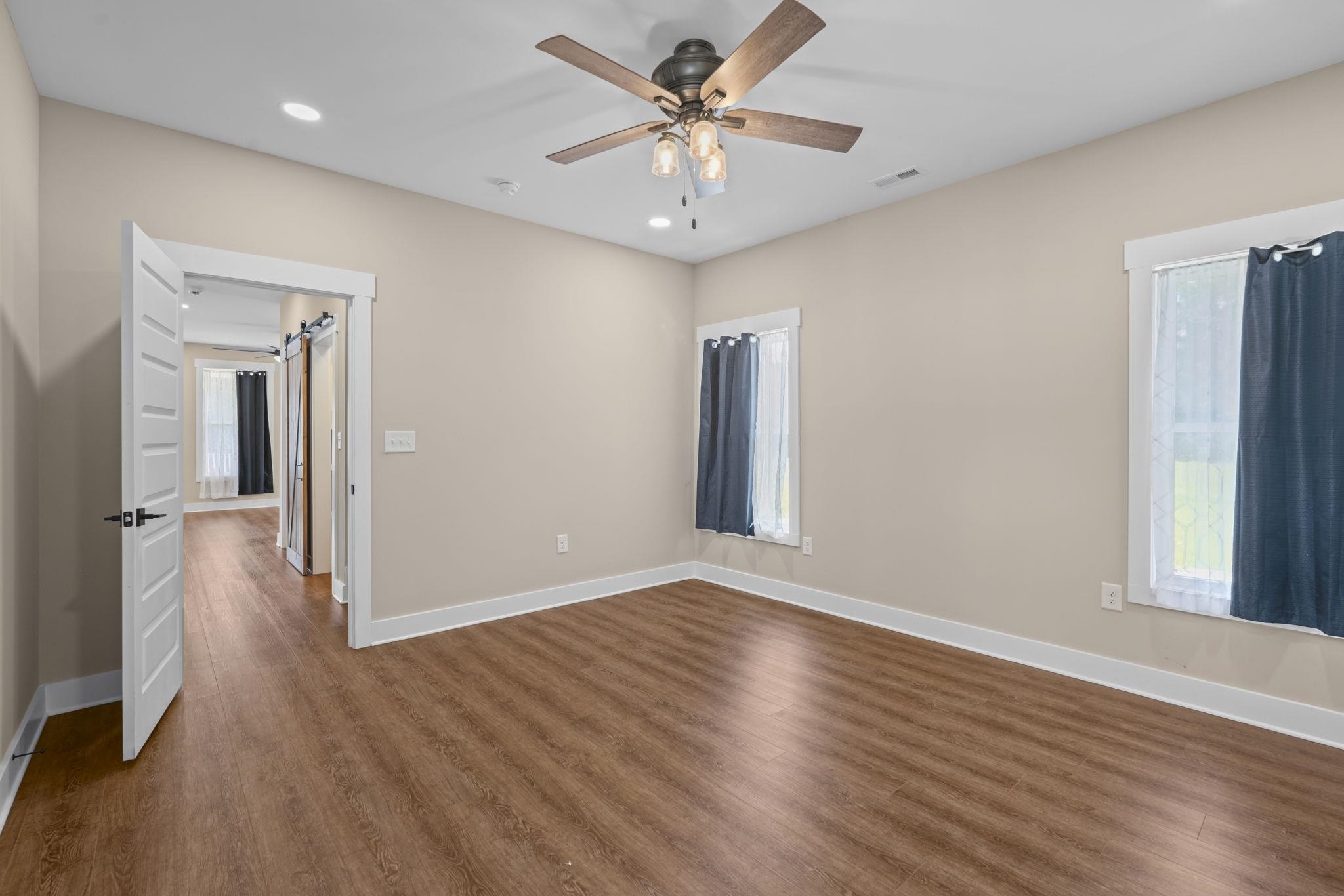 2487 Long Ave. Property Photo 22