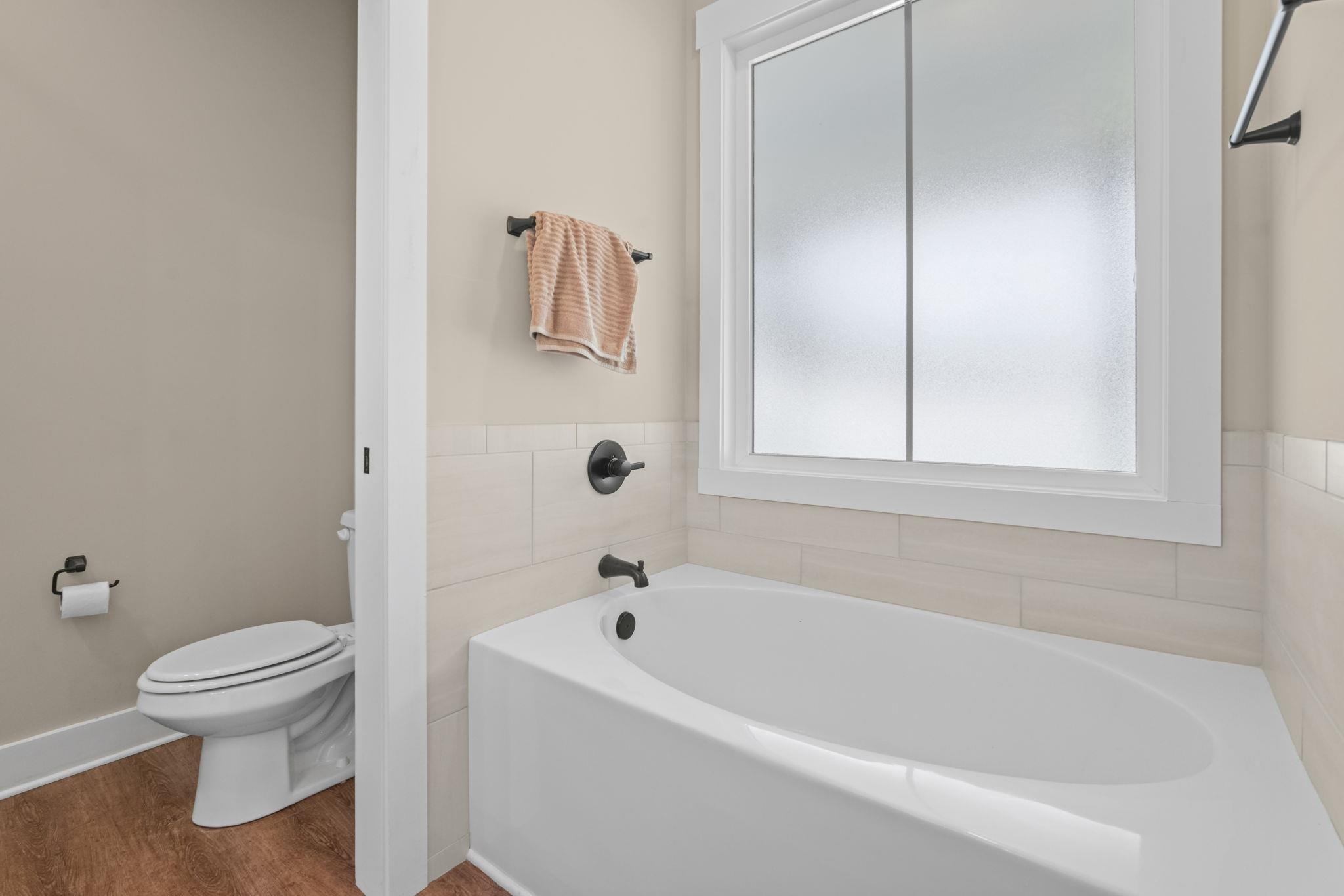 2487 Long Ave. Property Photo 25