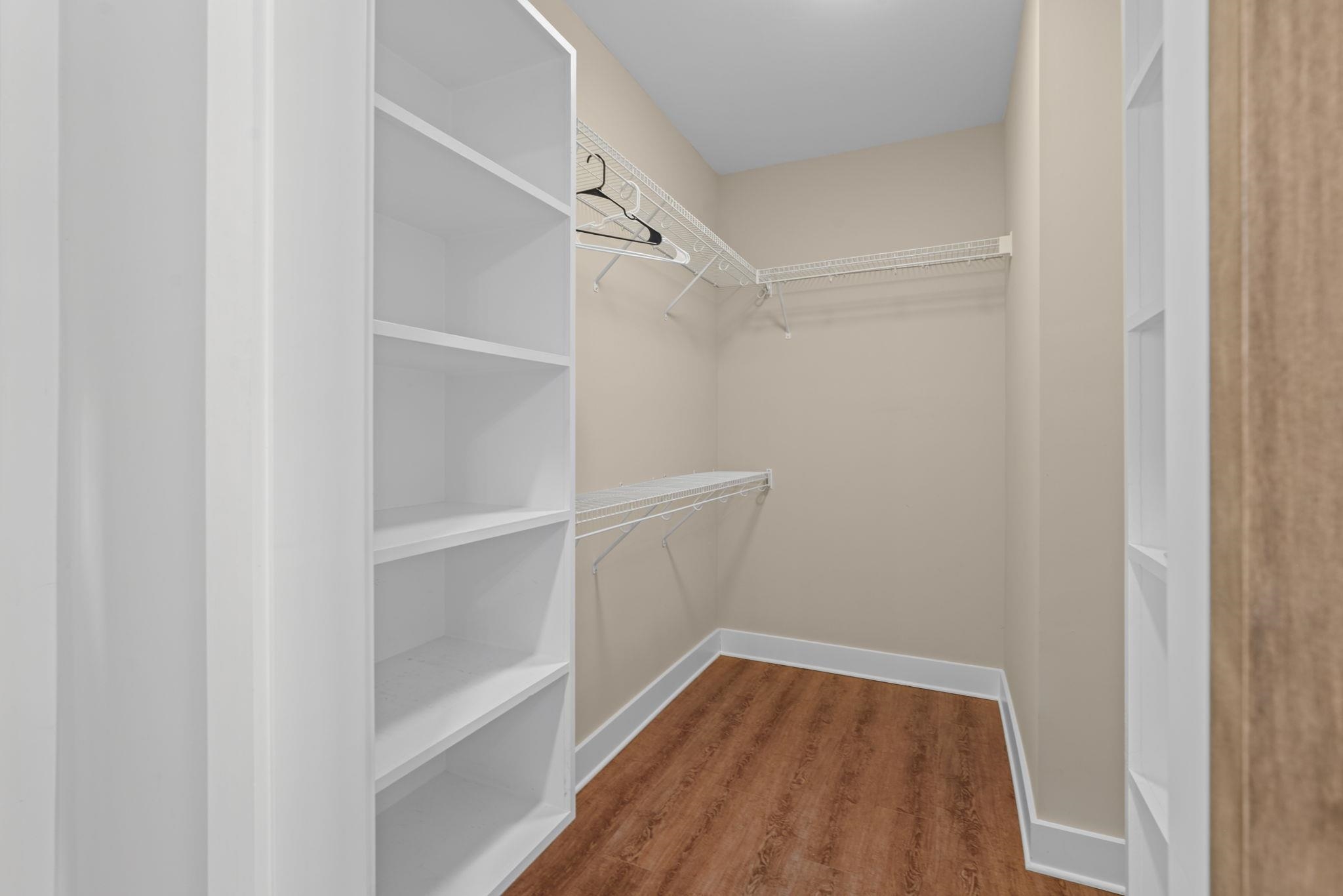 2487 Long Ave. Property Photo 26