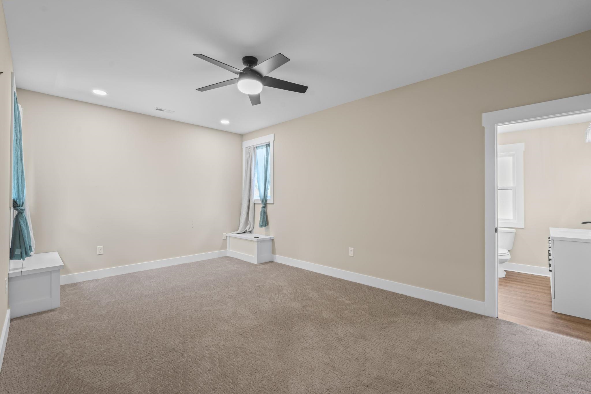 2487 Long Ave. Property Photo 33
