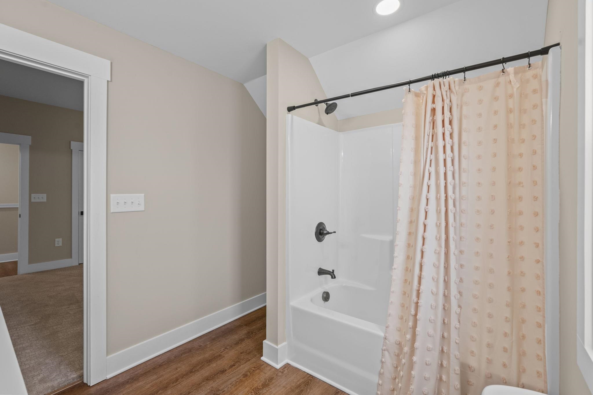 2487 Long Ave. Property Photo 35