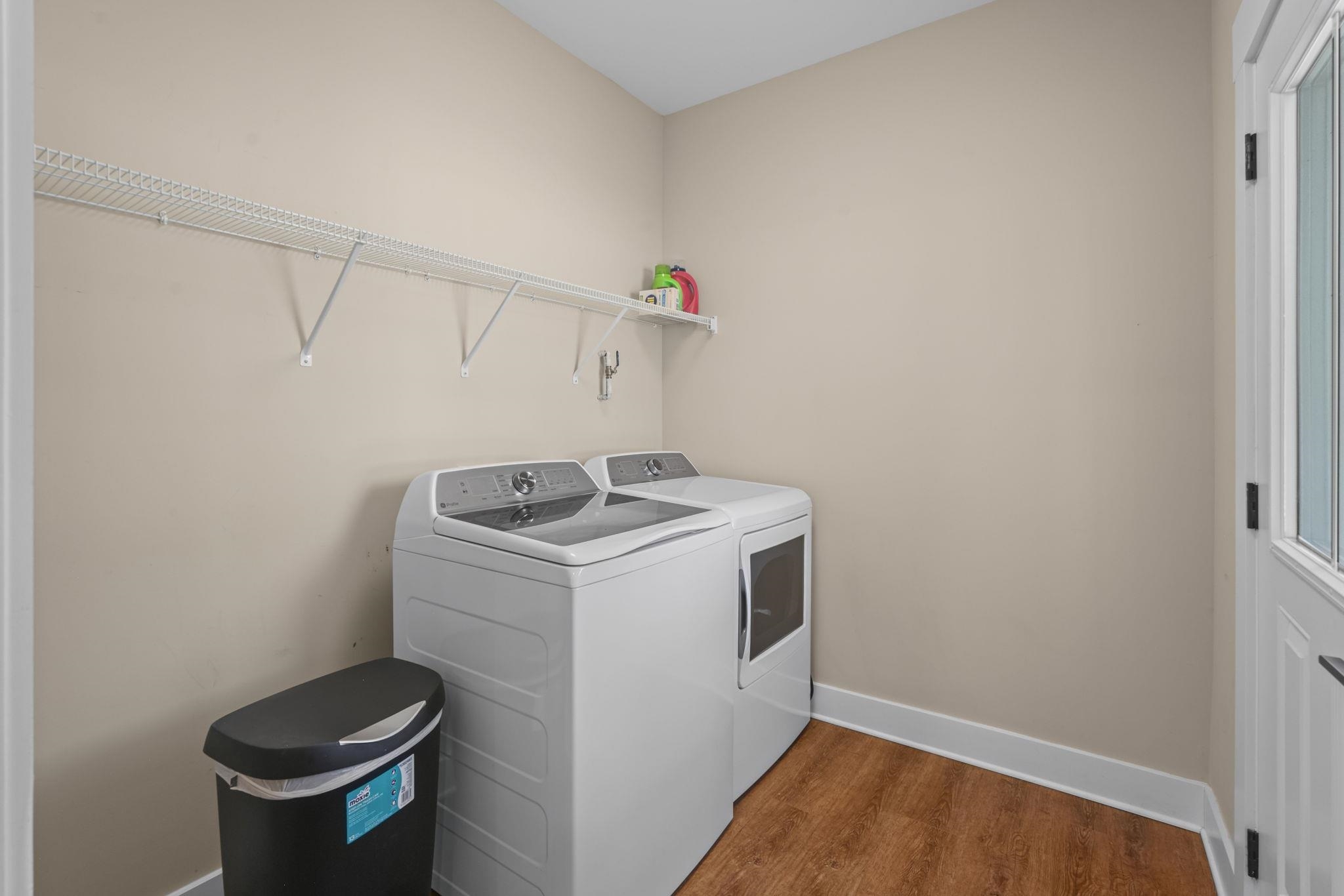 2487 Long Ave. Property Photo 37