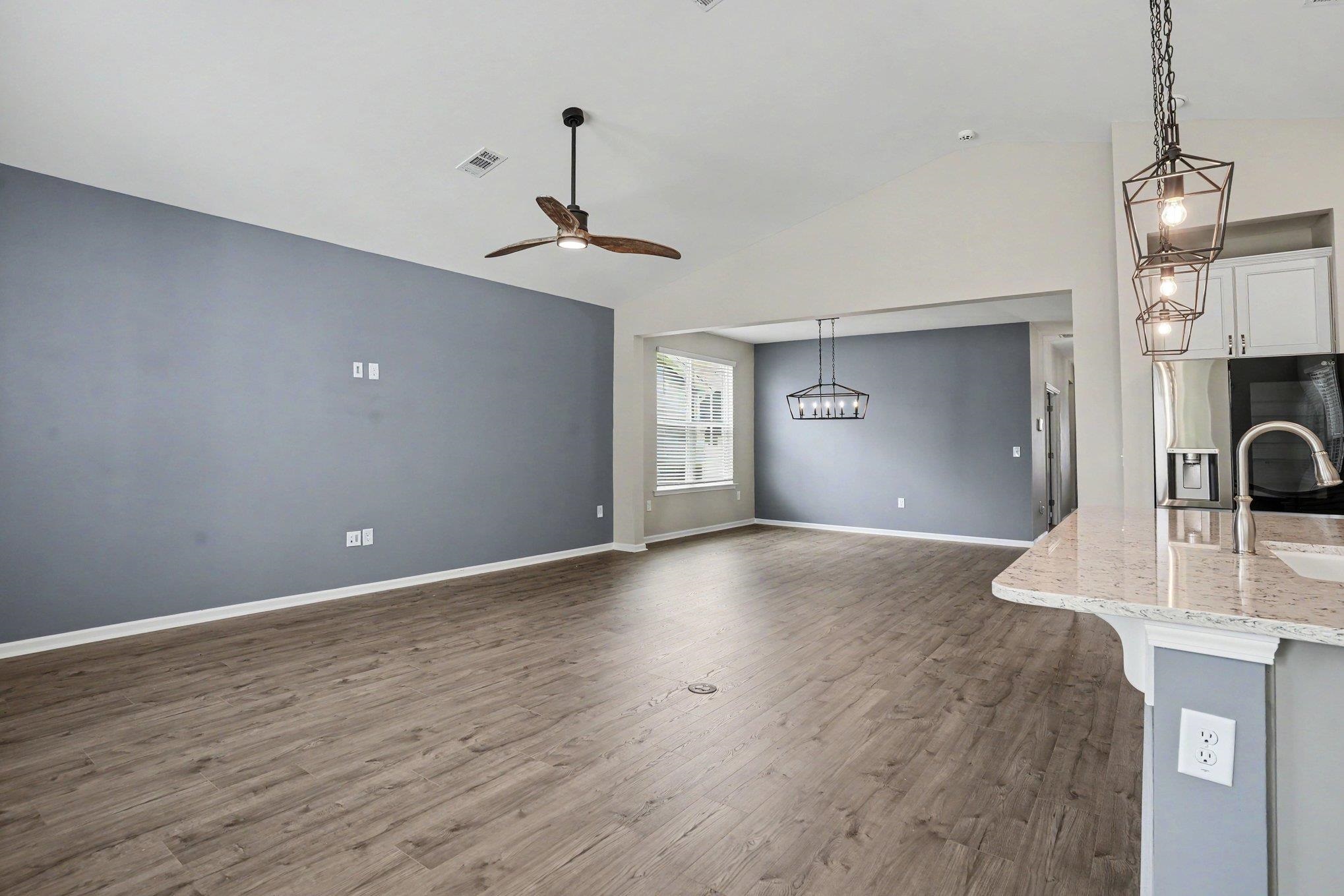5008 Sassari Ct Property Photo 9