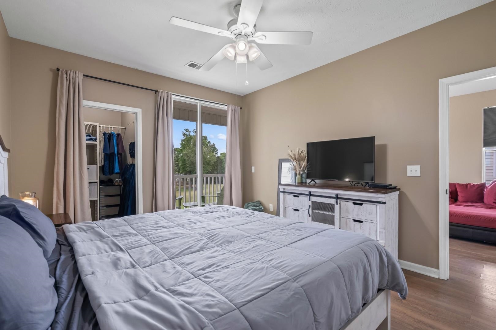 650 River Oaks Dr. Property Photo 31