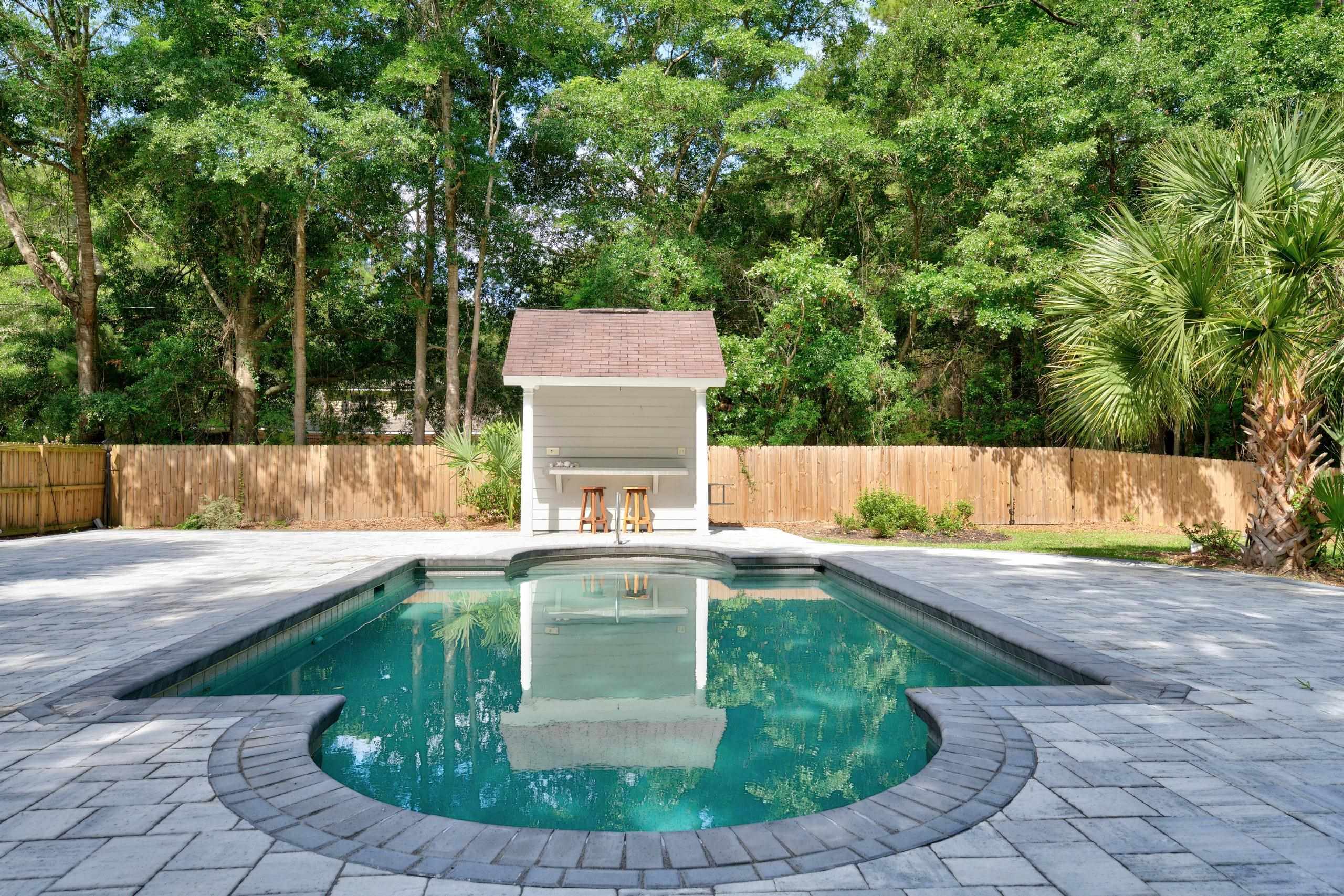 1220 Crooked Oak Dr. Property Photo 5