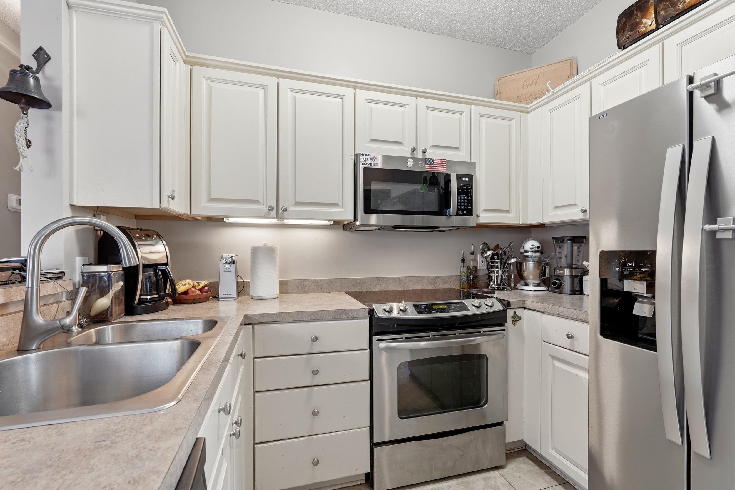 3501 Sweetwater Blvd. Property Photo 8