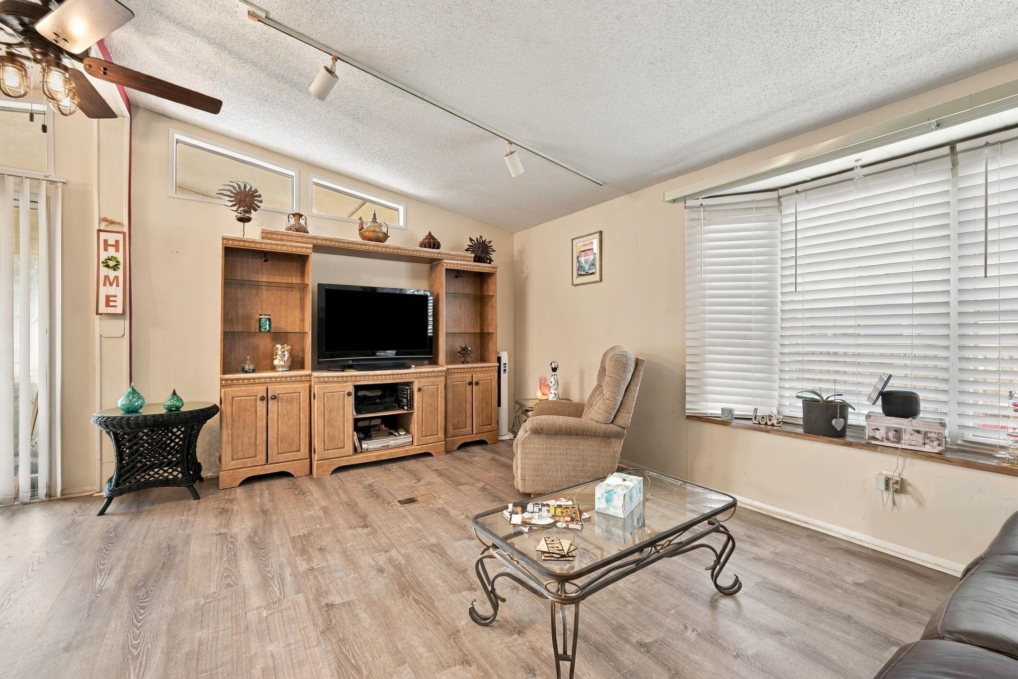 440 Meadowlark Dr. Property Photo 12