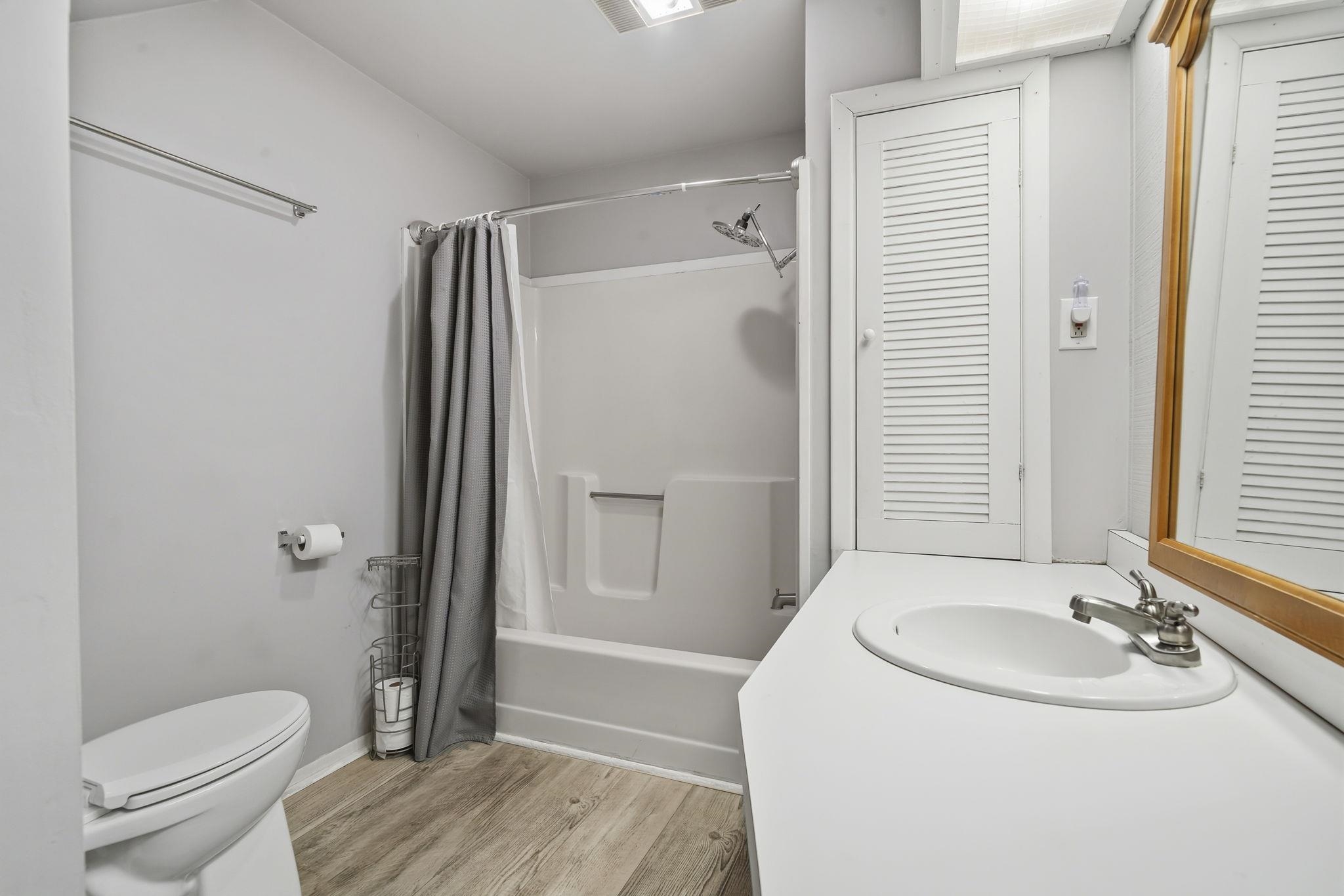 440 Meadowlark Dr. Property Photo 36