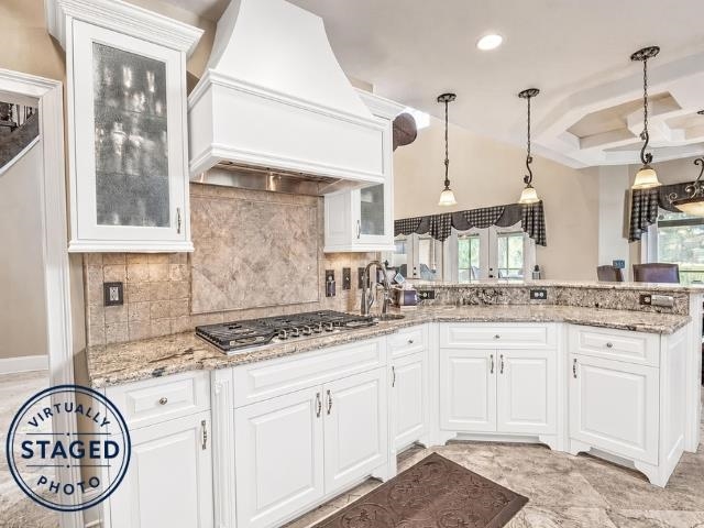 969 Bluffview Dr. Property Photo 16