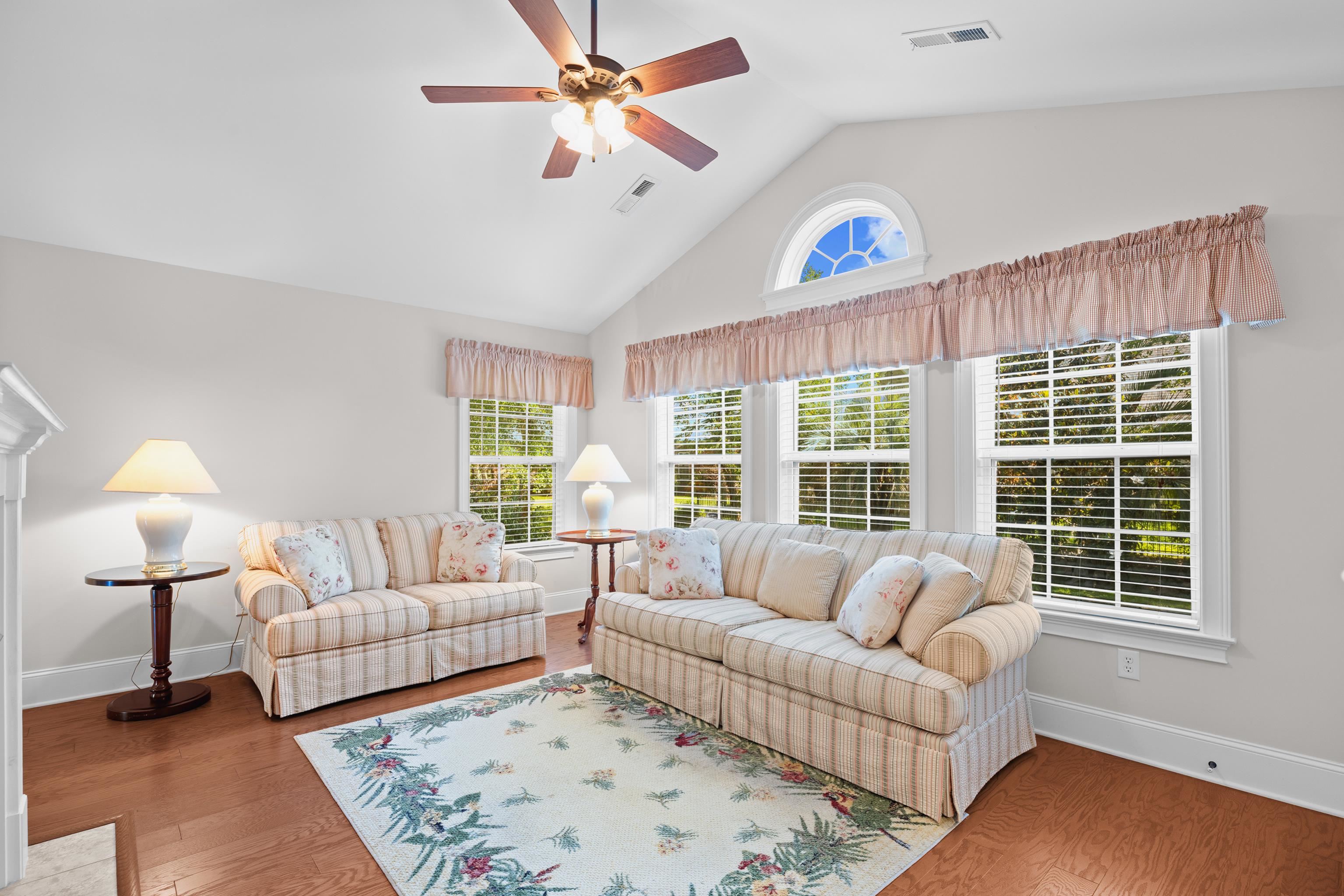 504 Harrington Ct. Property Photo 9