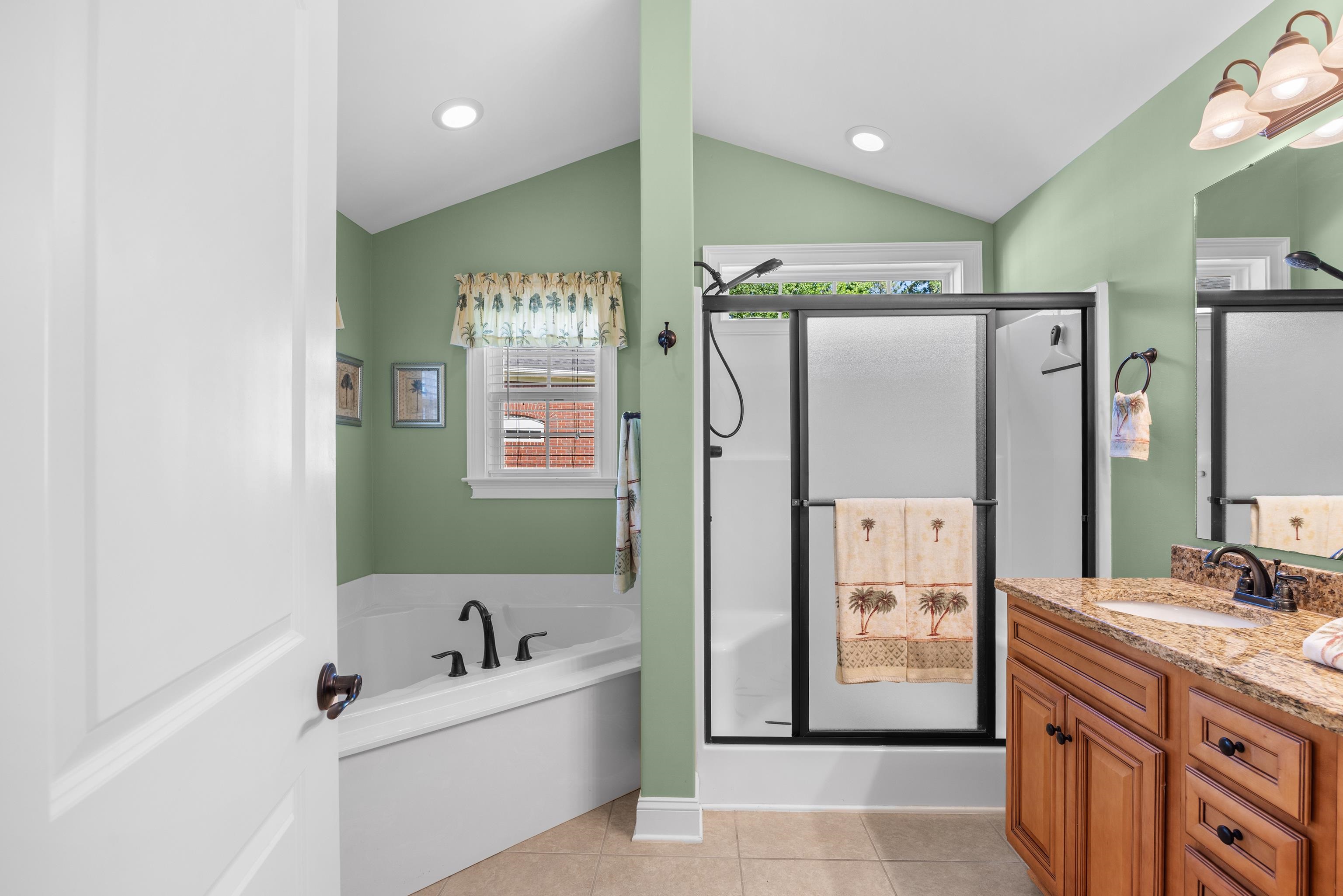 504 Harrington Ct. Property Photo 19