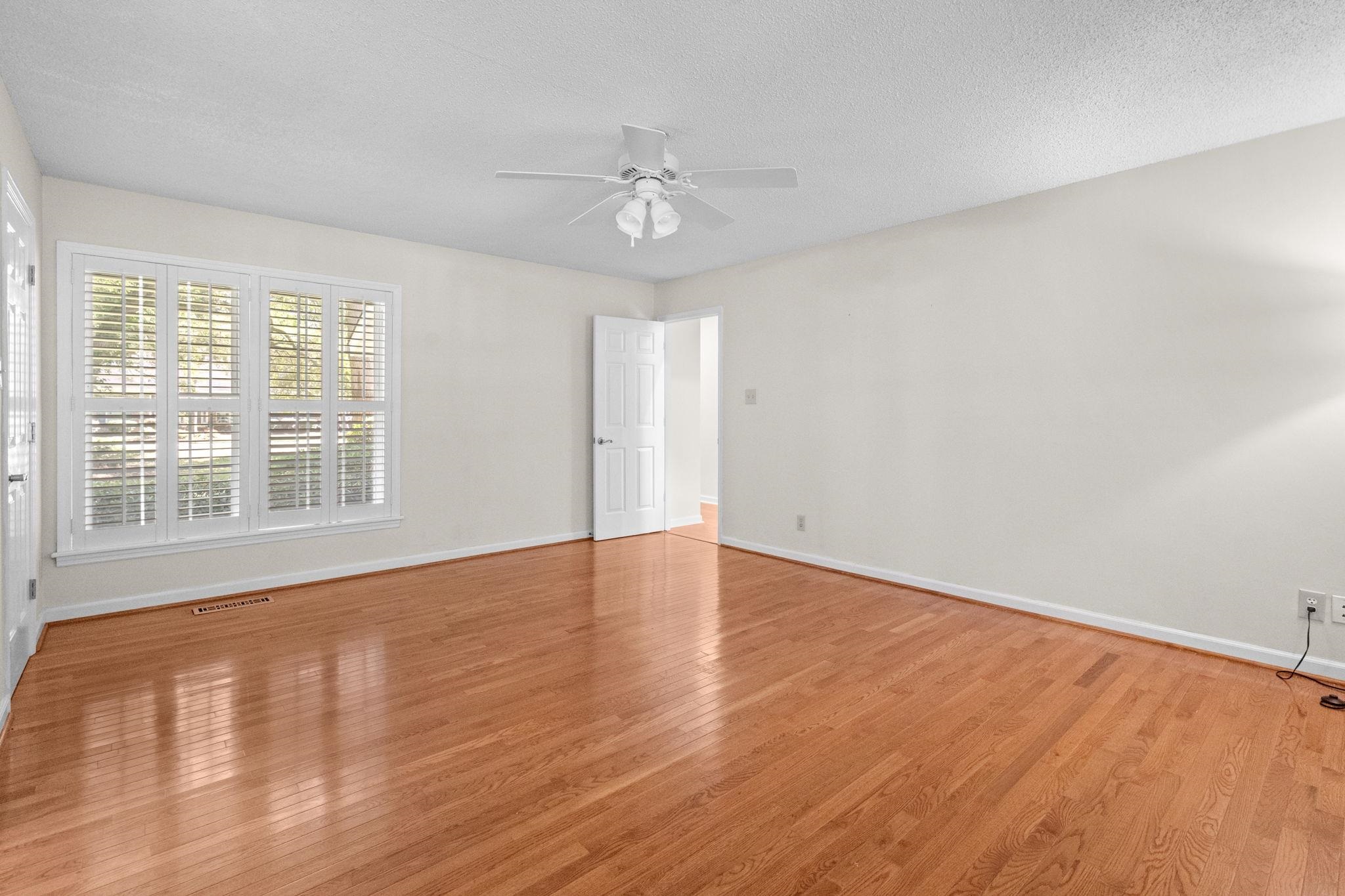 489 Crooked Oak Dr. Property Photo 26