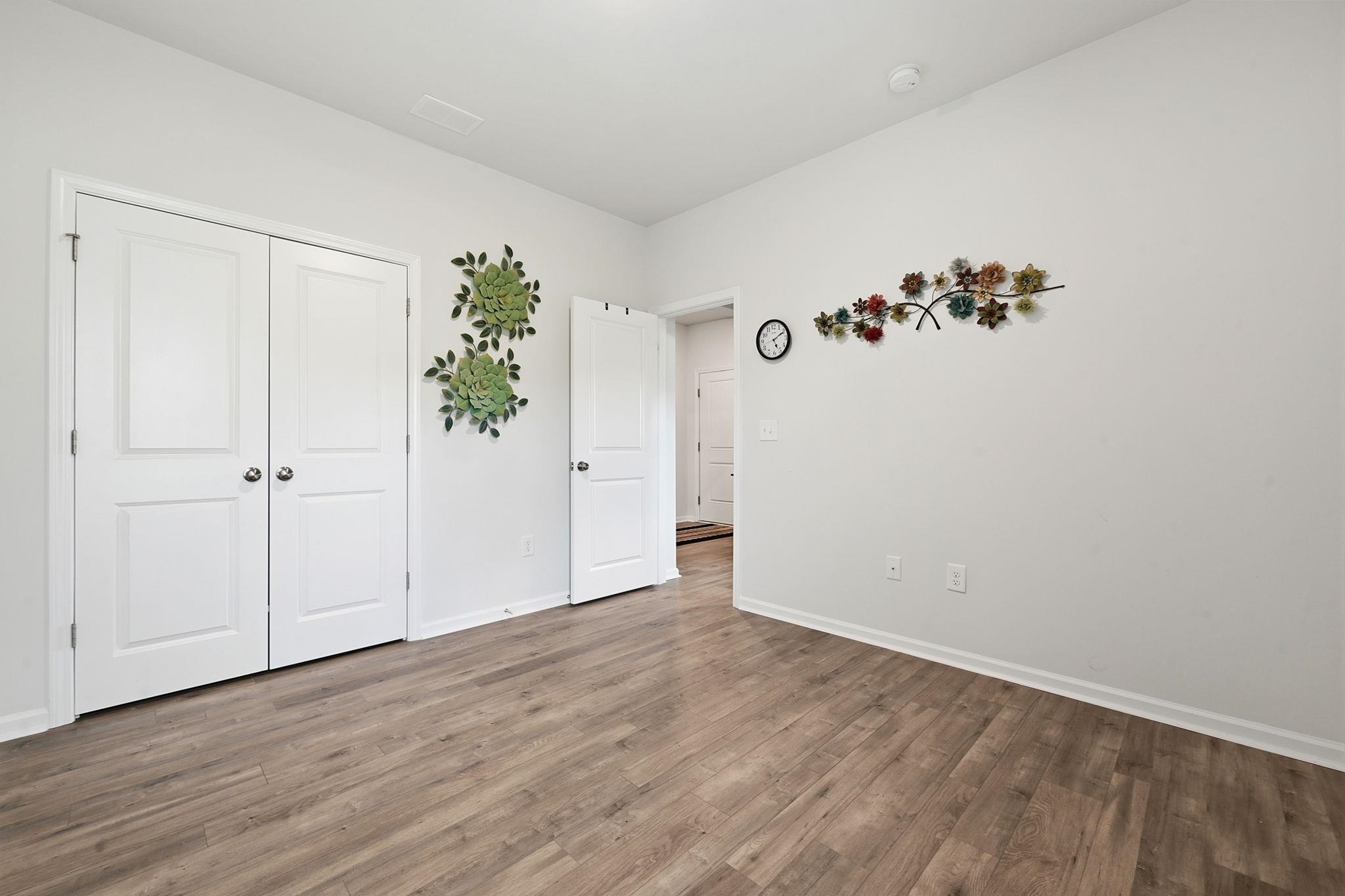 472 Craigflower Ct. Property Photo 13