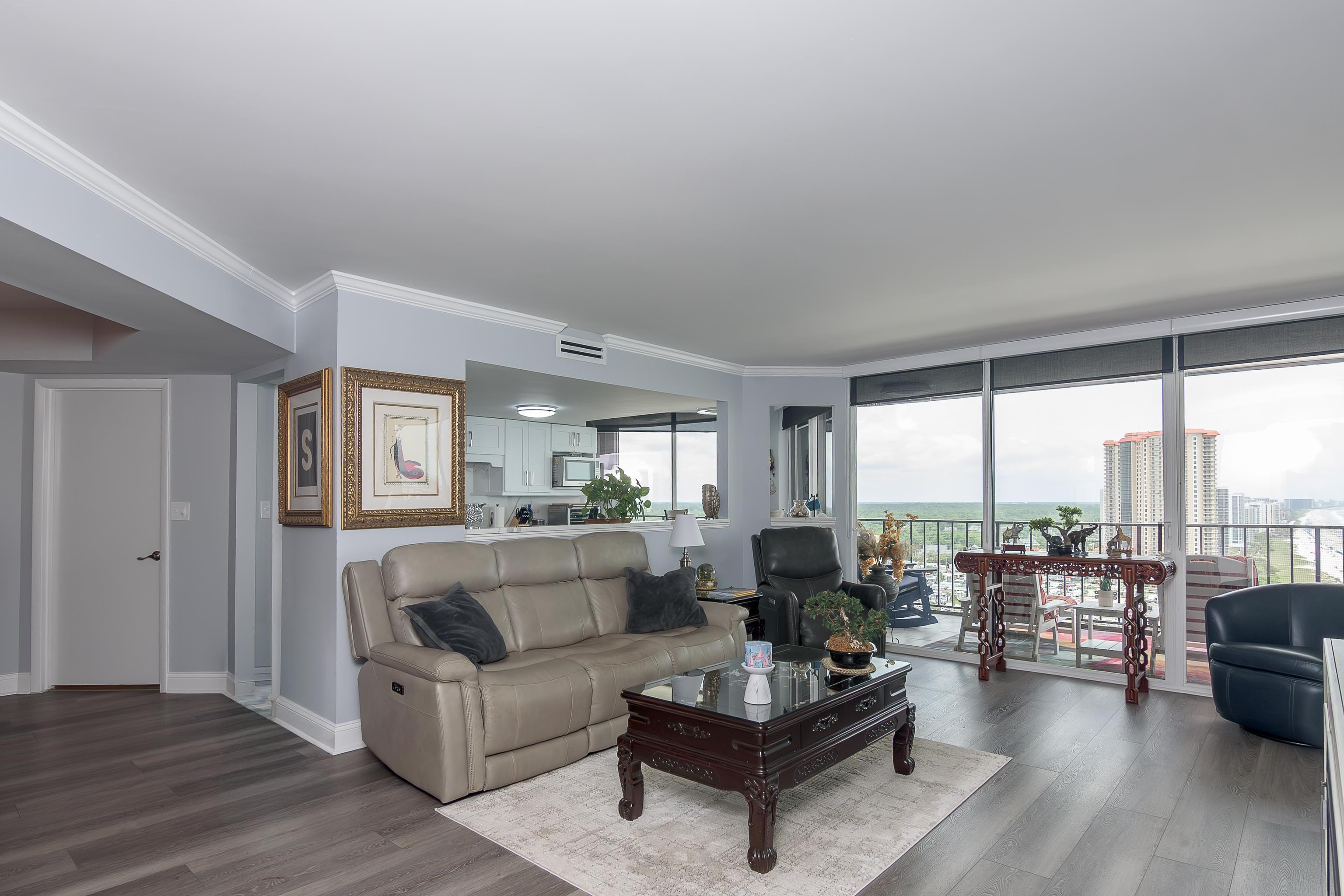 9650 Shore Dr. Property Photo 5