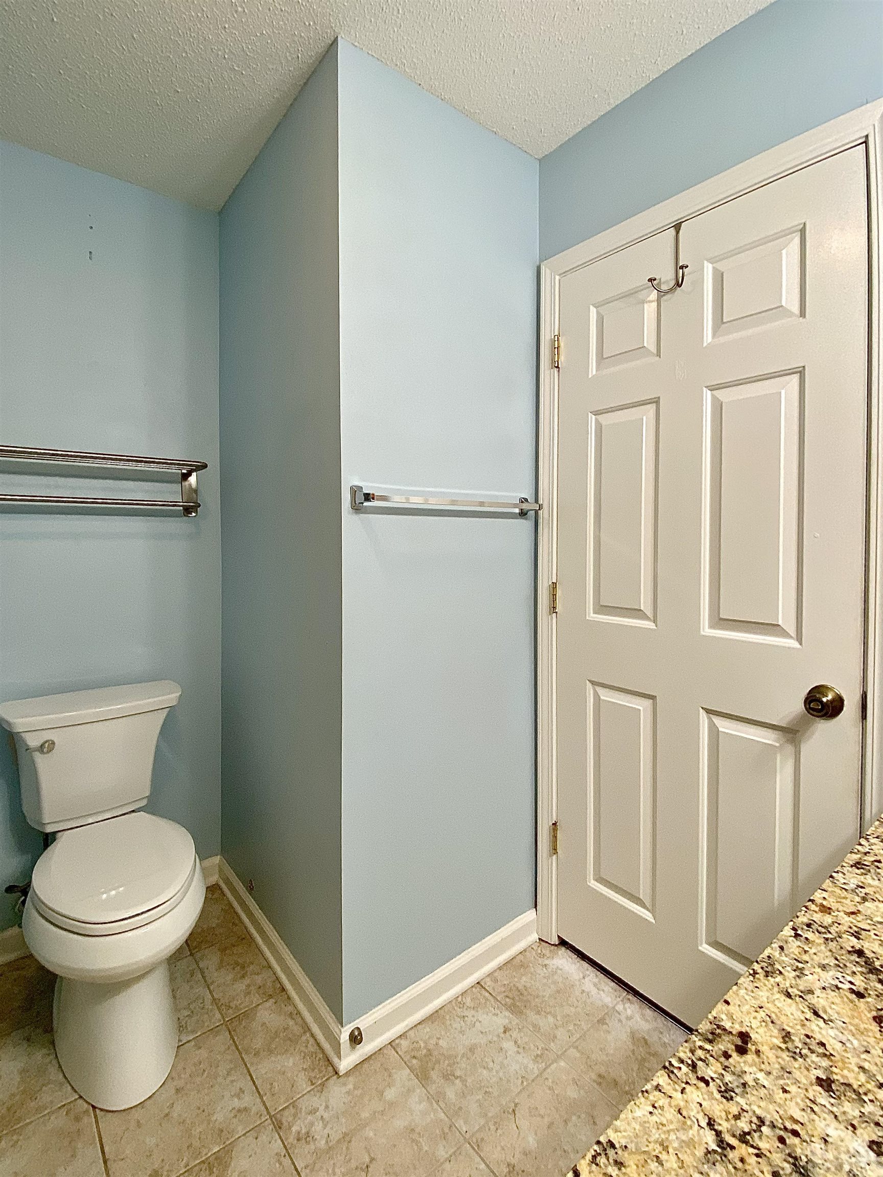 206 Double Eagle Dr. Property Photo 22