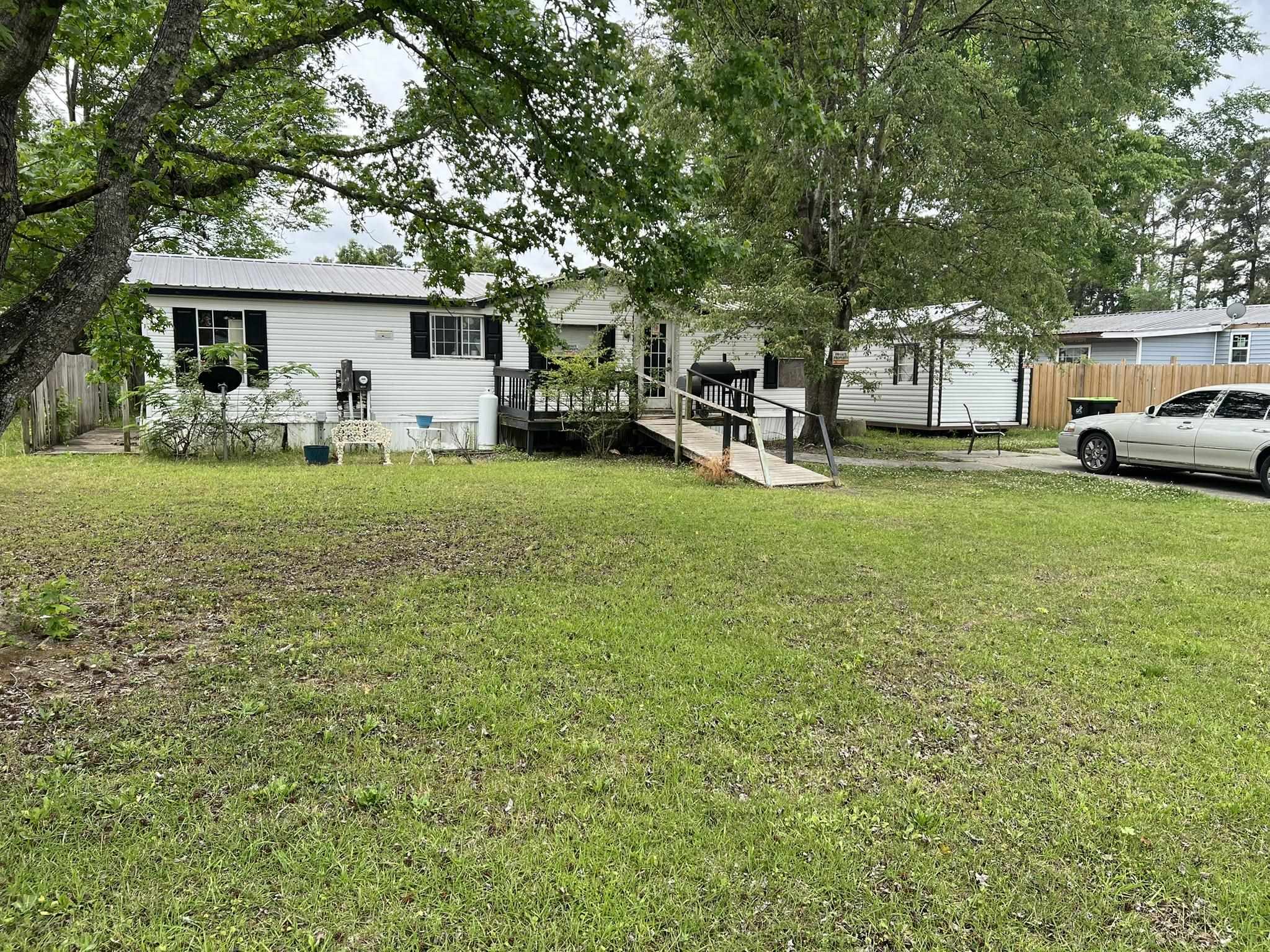 732 Islander Dr. Property Photo 1