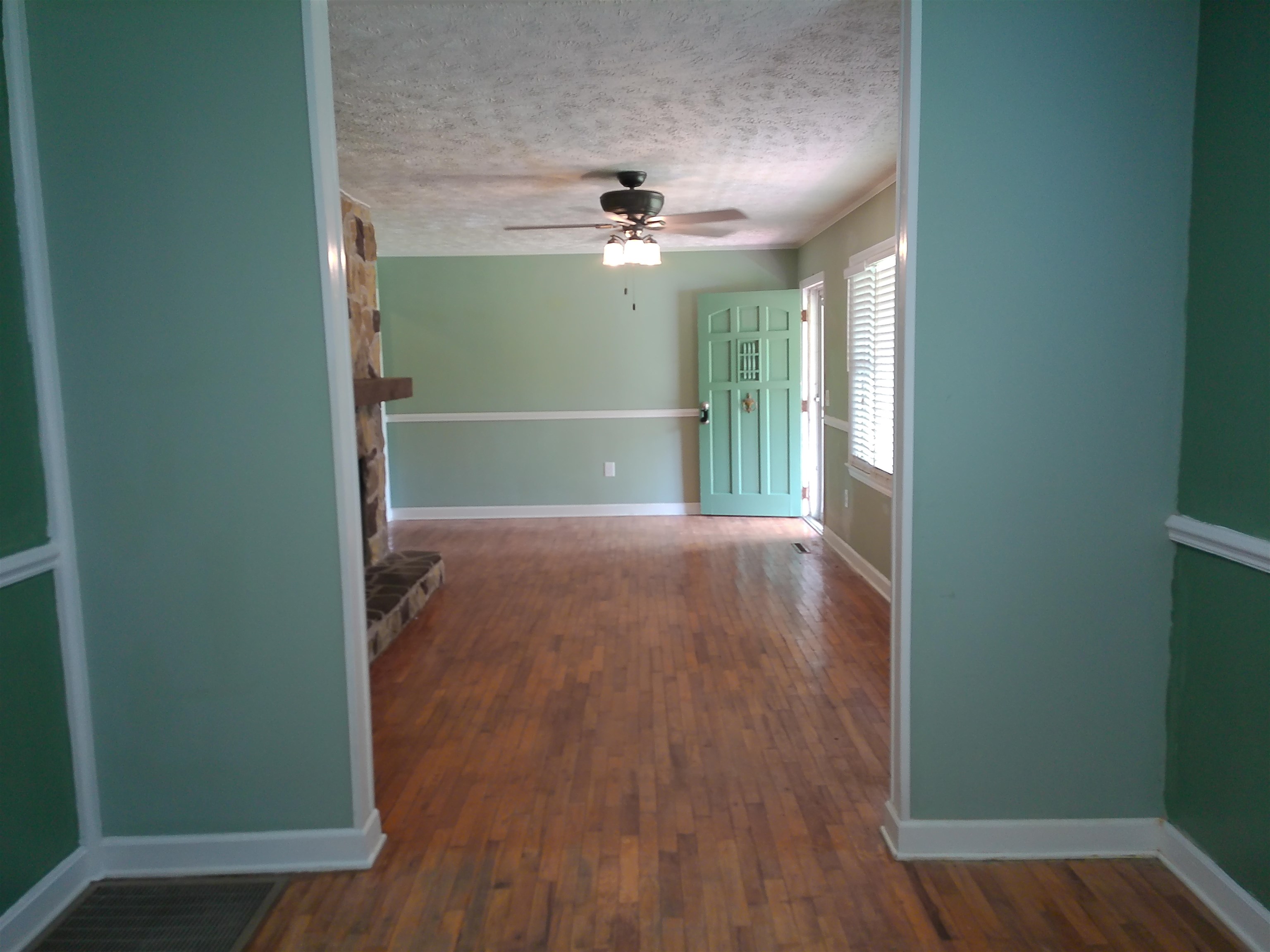 4389 Mcqueen St. Property Photo 9