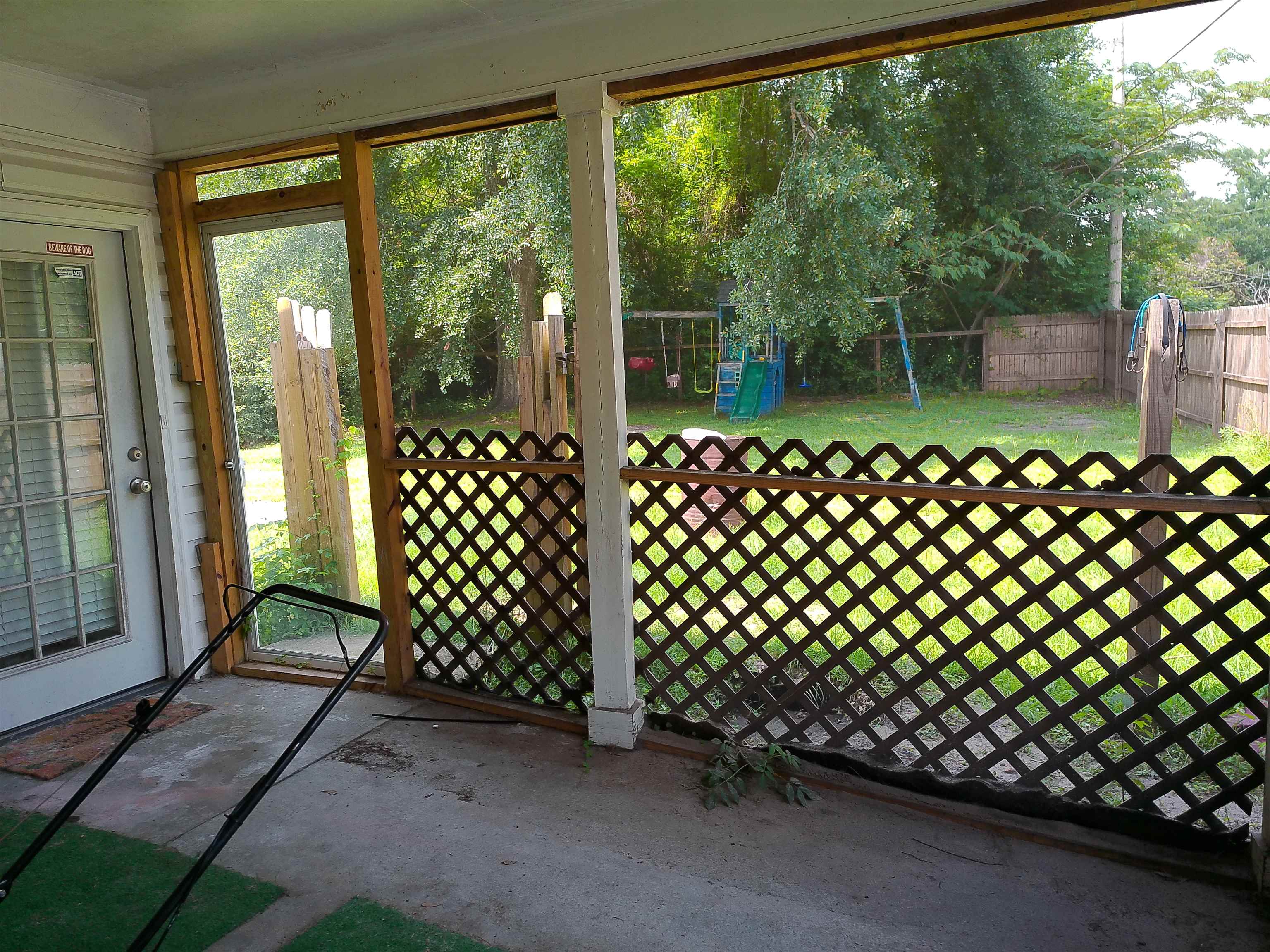 4389 Mcqueen St. Property Photo 40