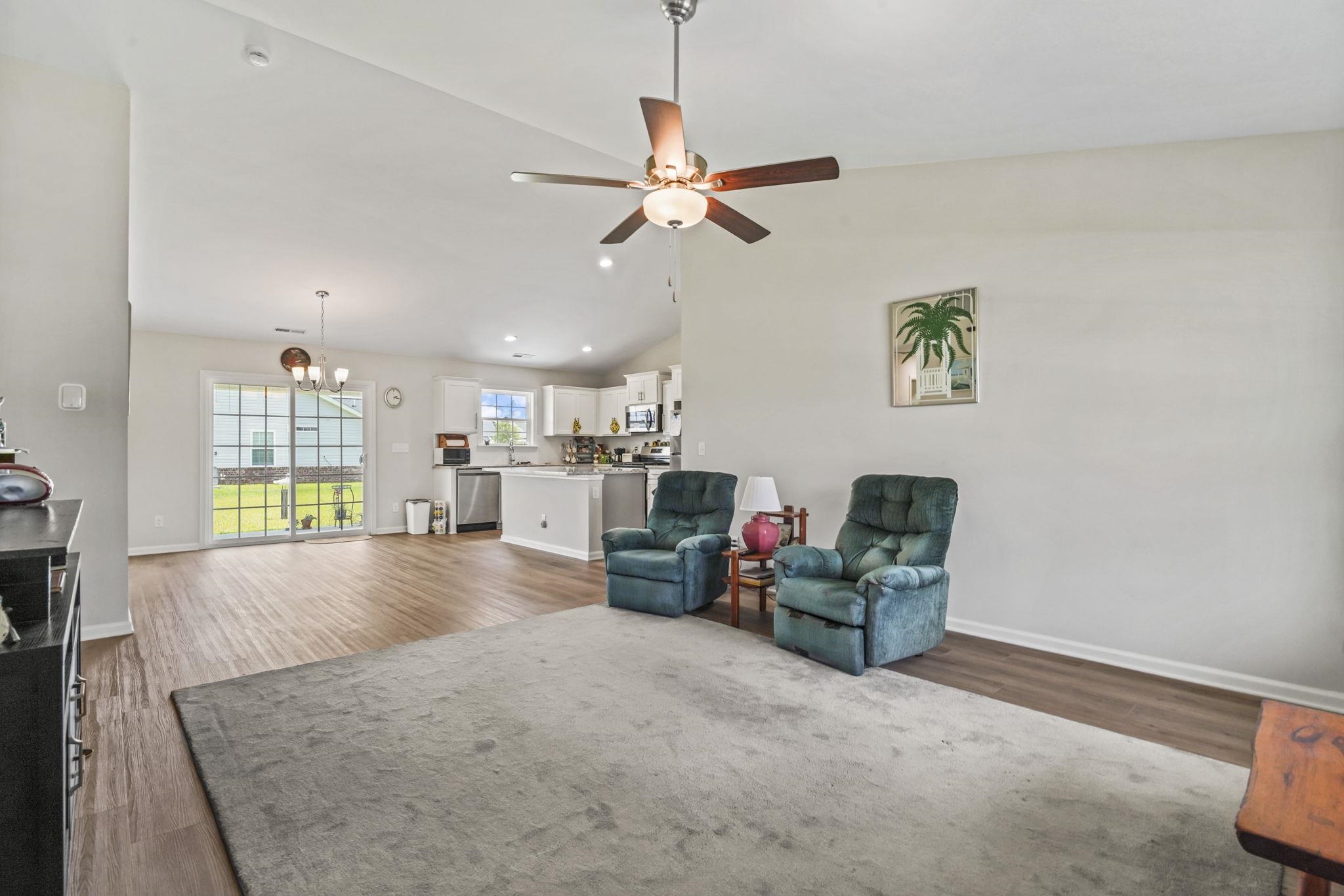 602 Lightwood Dr. Property Photo 4