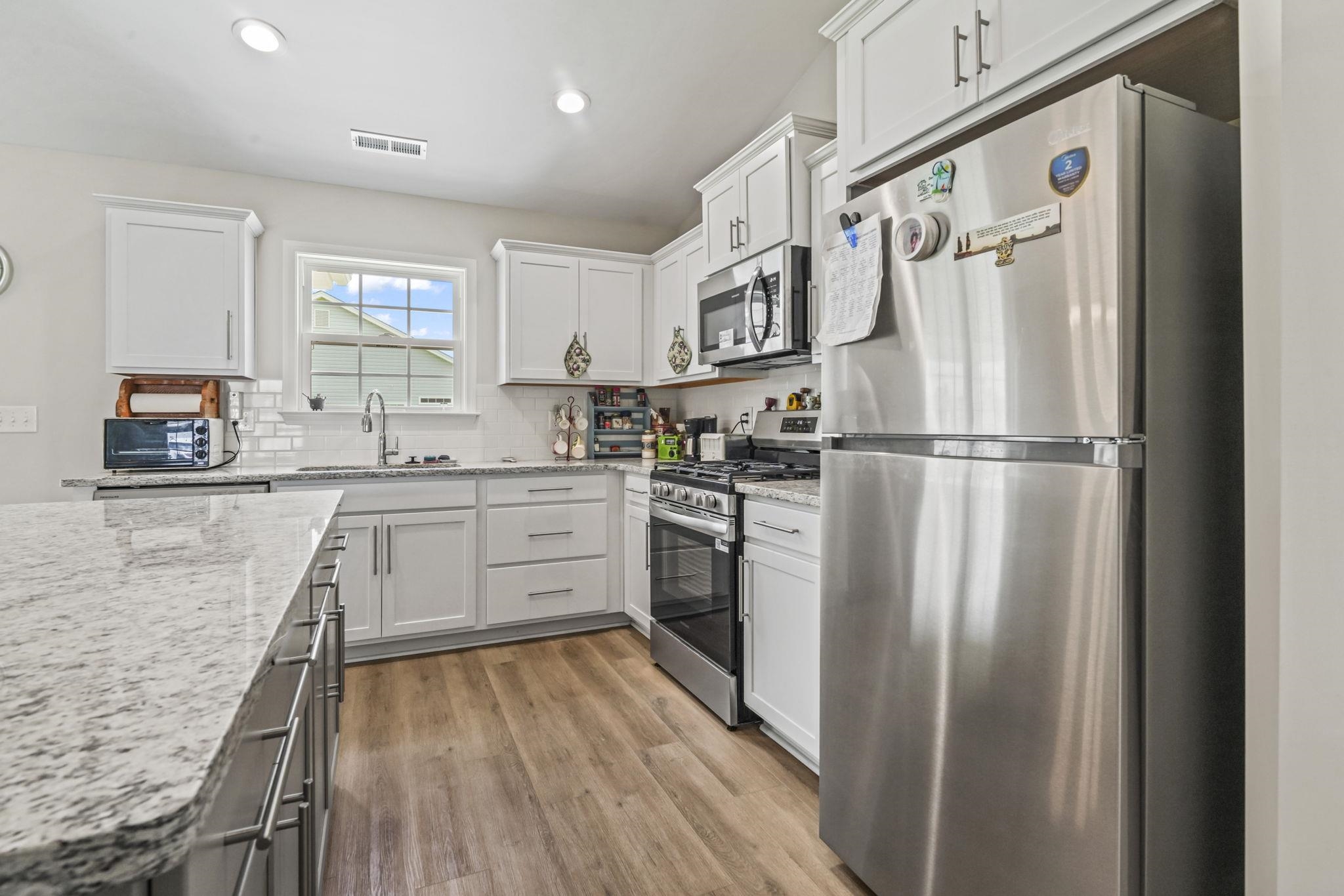 602 Lightwood Dr. Property Photo 19