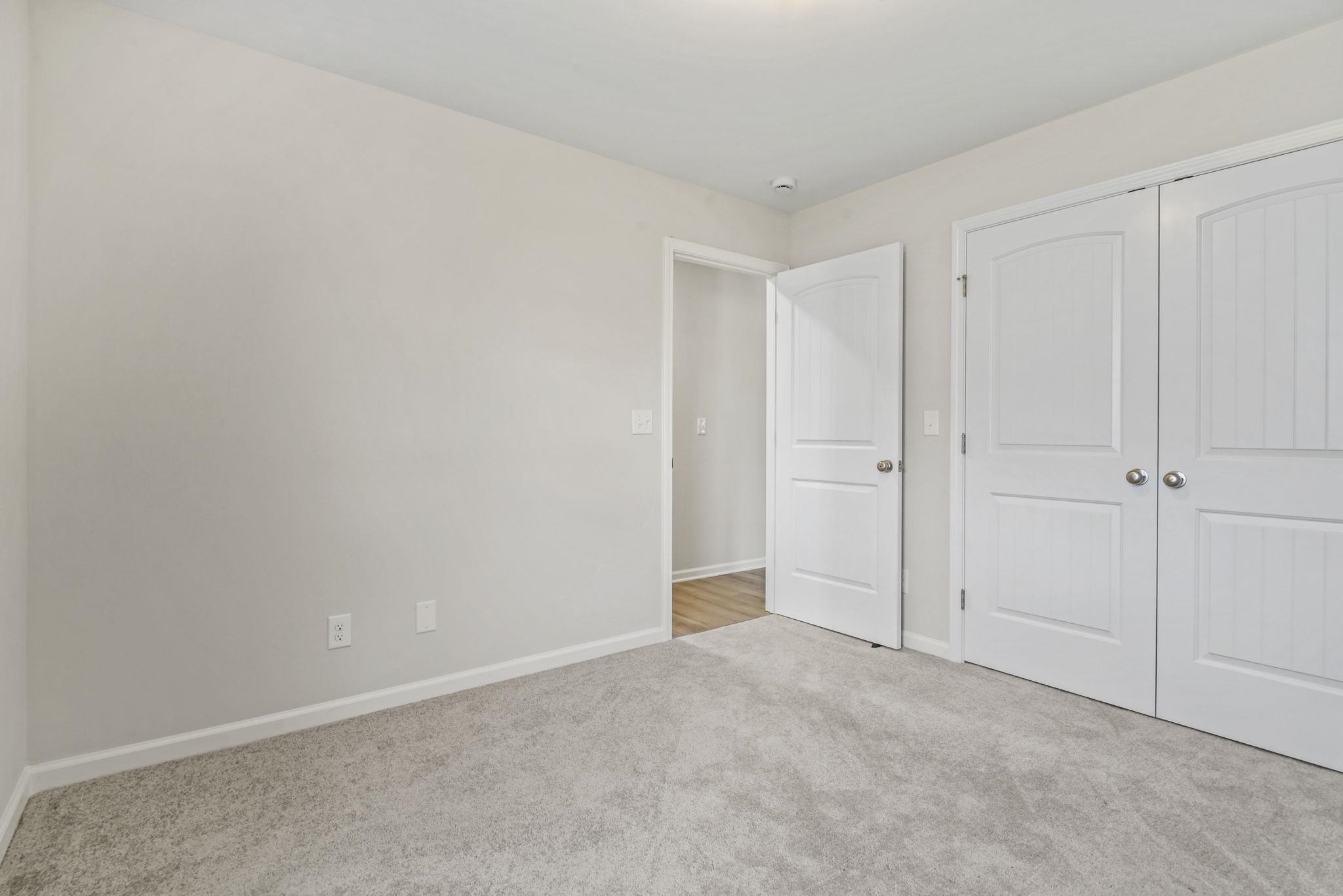 602 Lightwood Dr. Property Photo 31