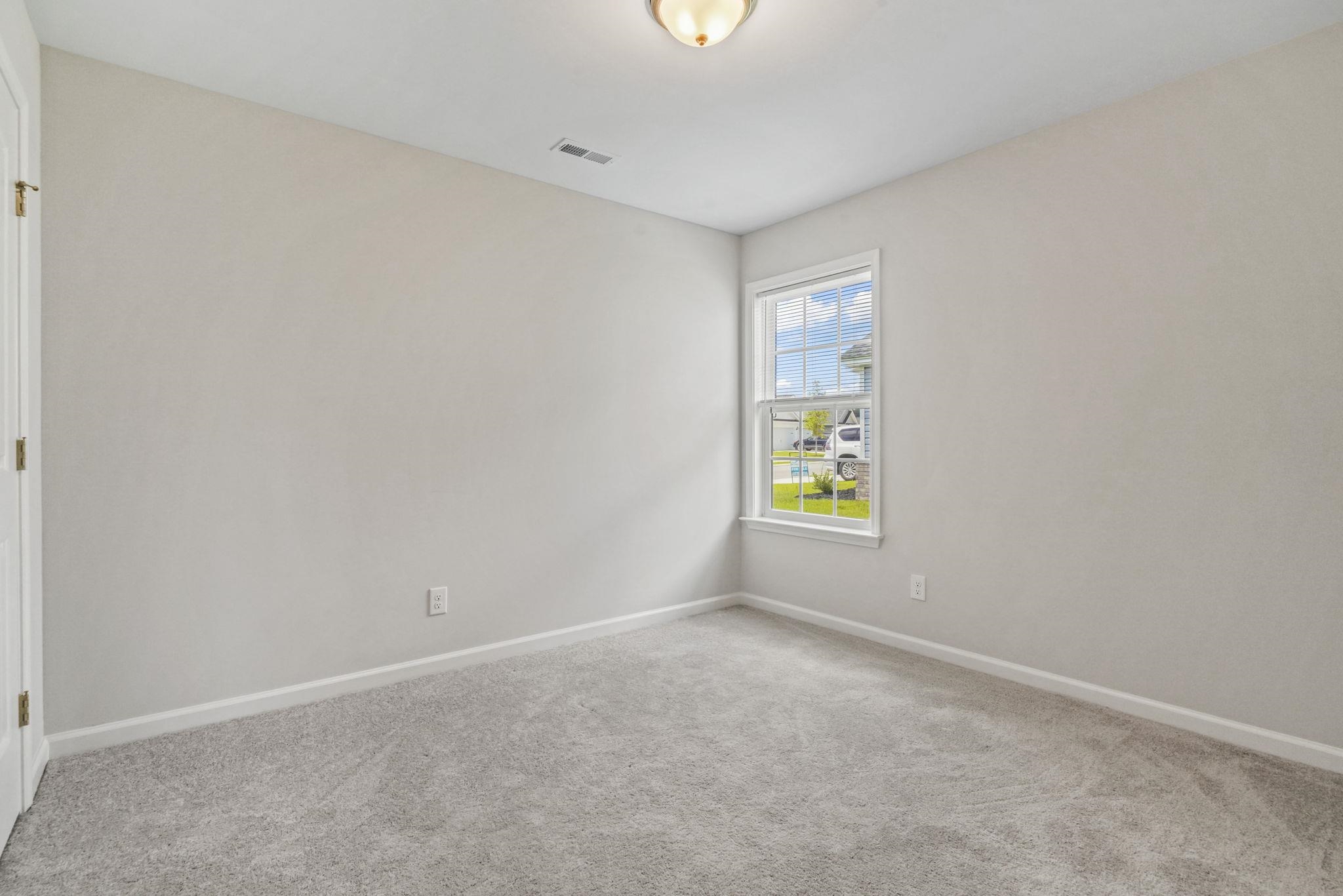 602 Lightwood Dr. Property Photo 32