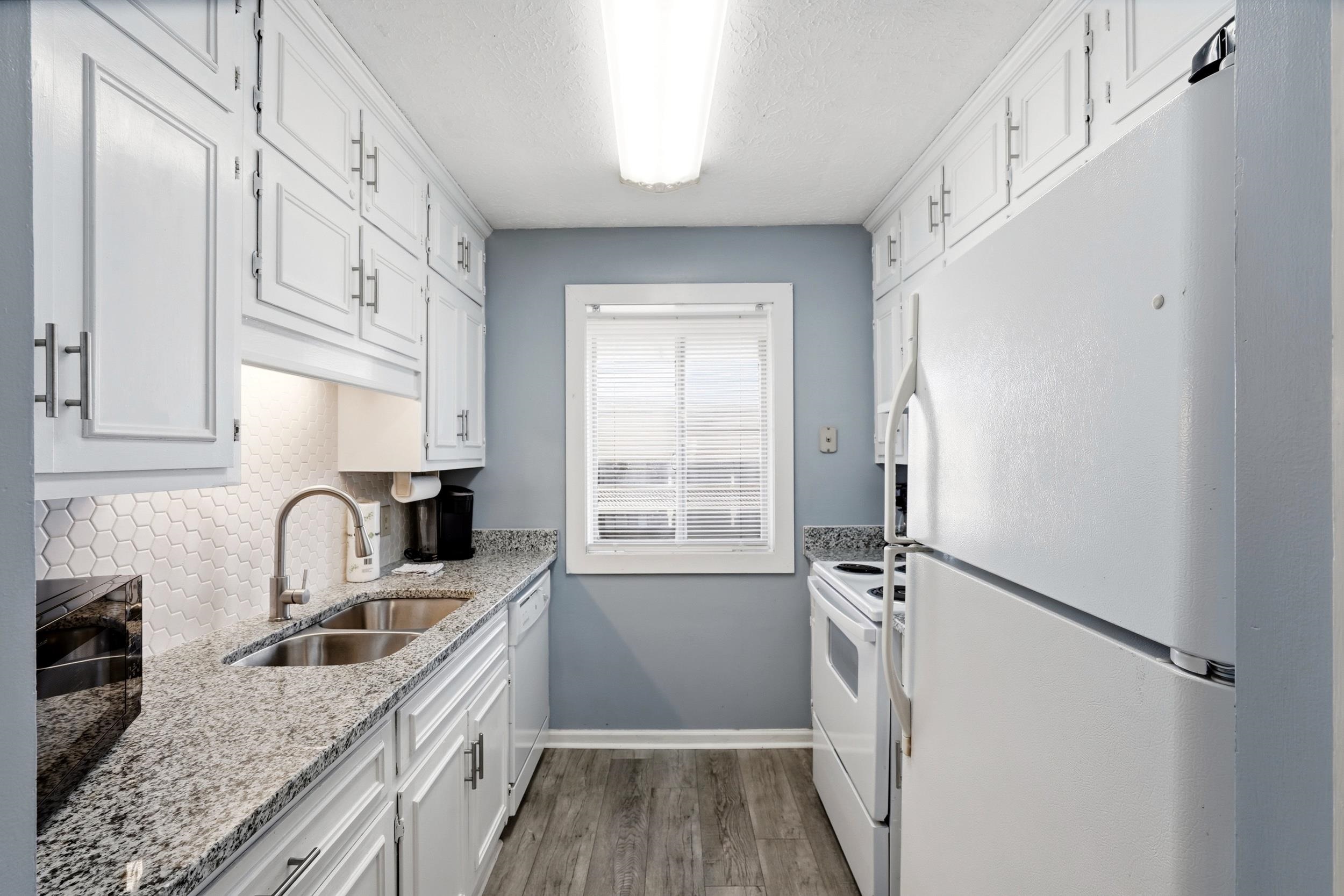 9621 Shore Dr. Property Photo 10