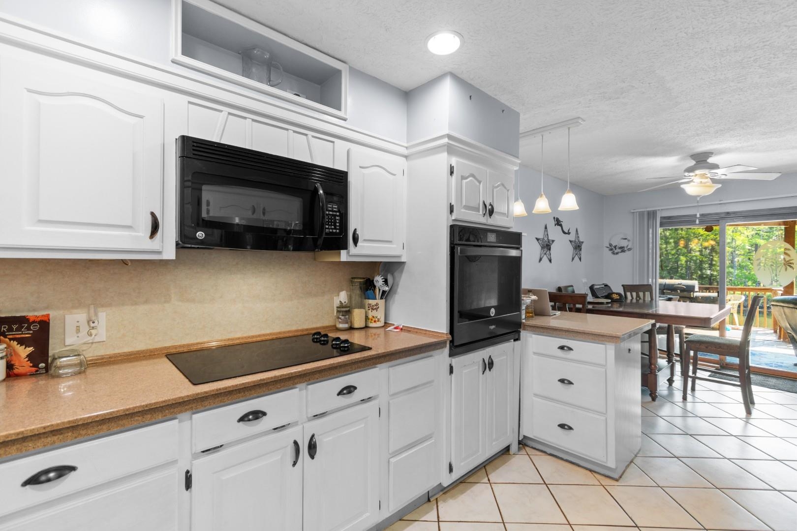 455 River Rd. Property Photo 5
