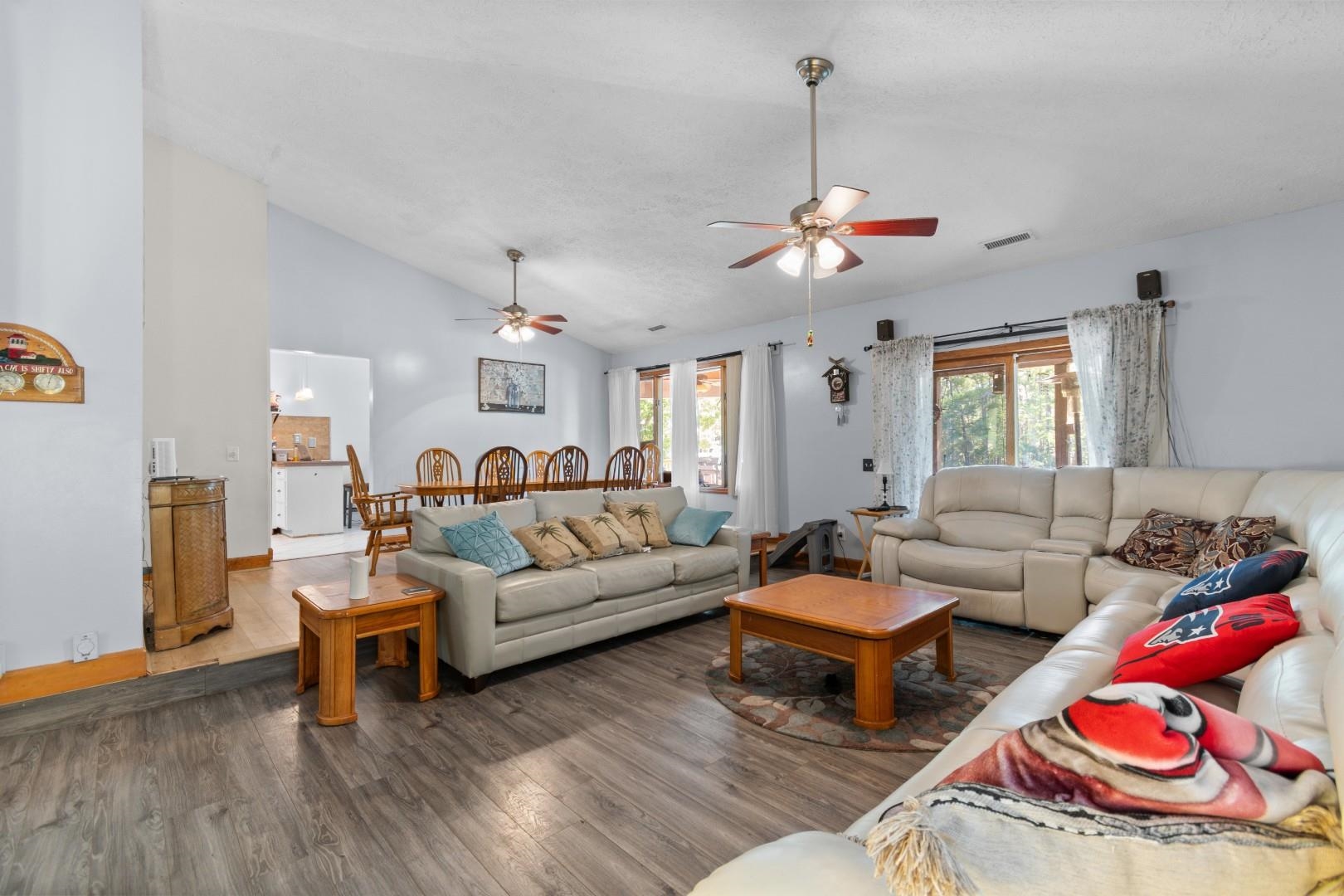 455 River Rd. Property Photo 8