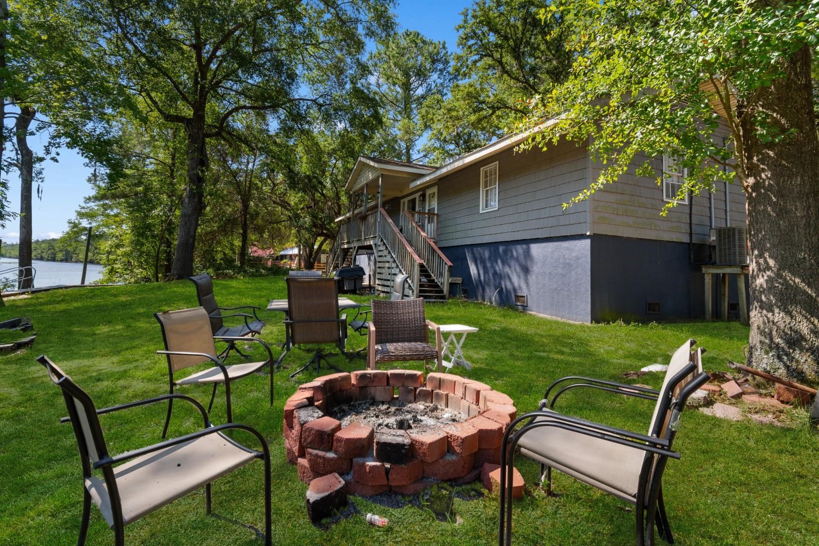 455 River Rd. Property Photo 30