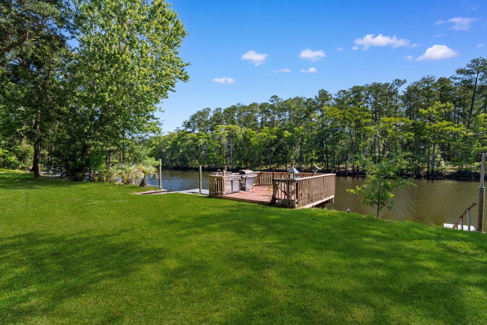 455 River Rd. Property Photo 31