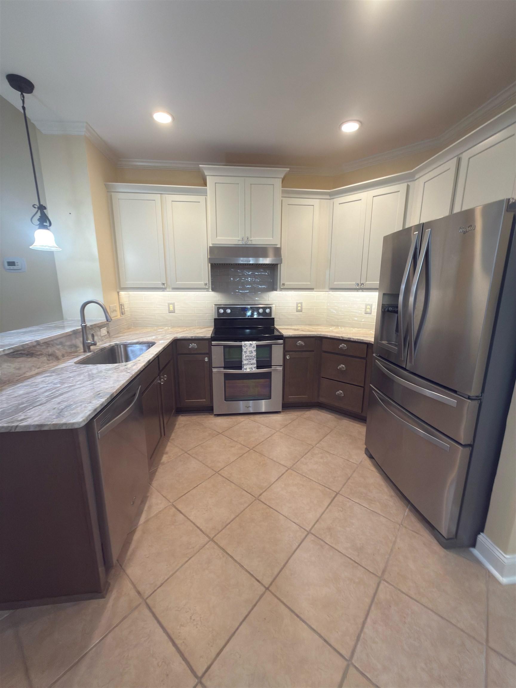 715 Botany Loop Property Photo 3