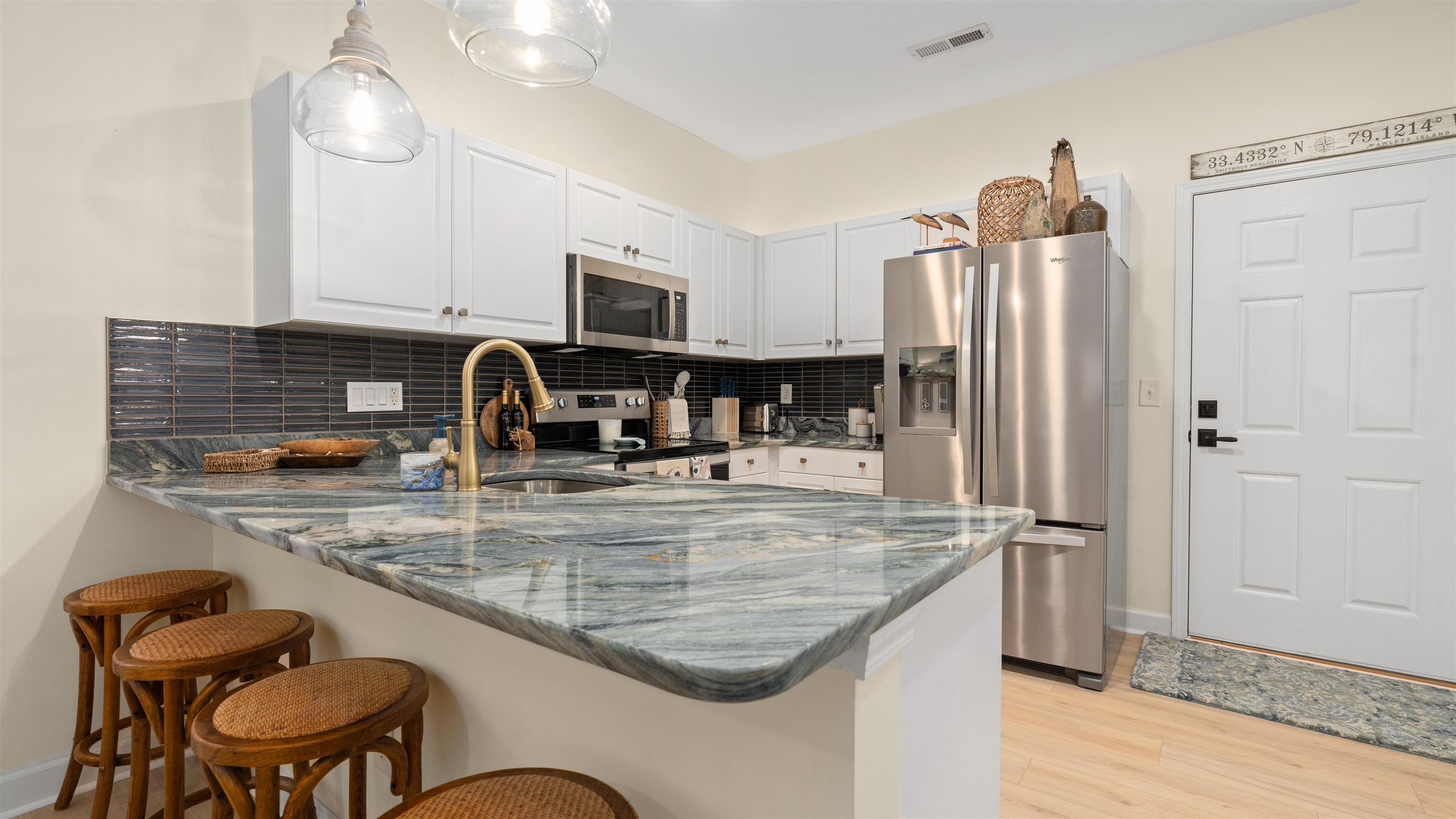 55 Seagrove Ct. Property Photo 7