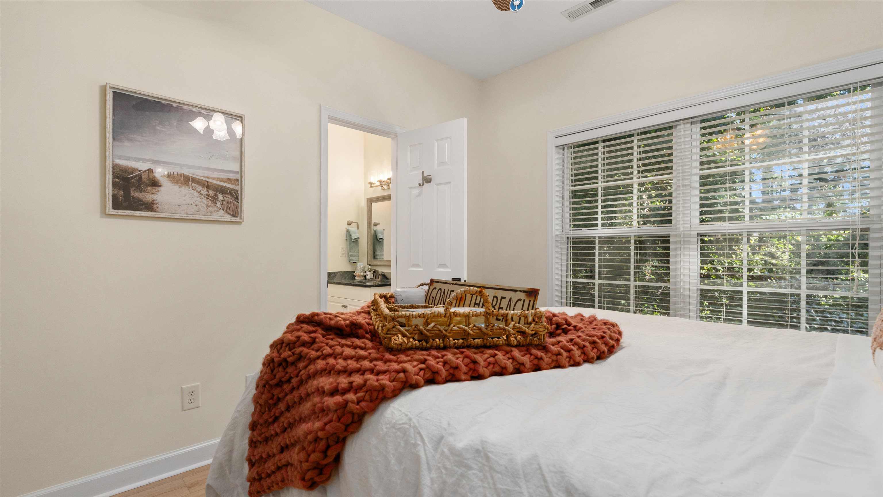 55 Seagrove Ct. Property Photo 17