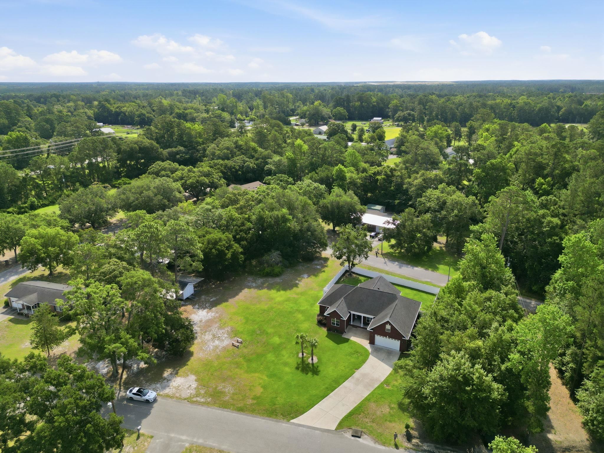 1071 Forest Dr. Property Photo 5