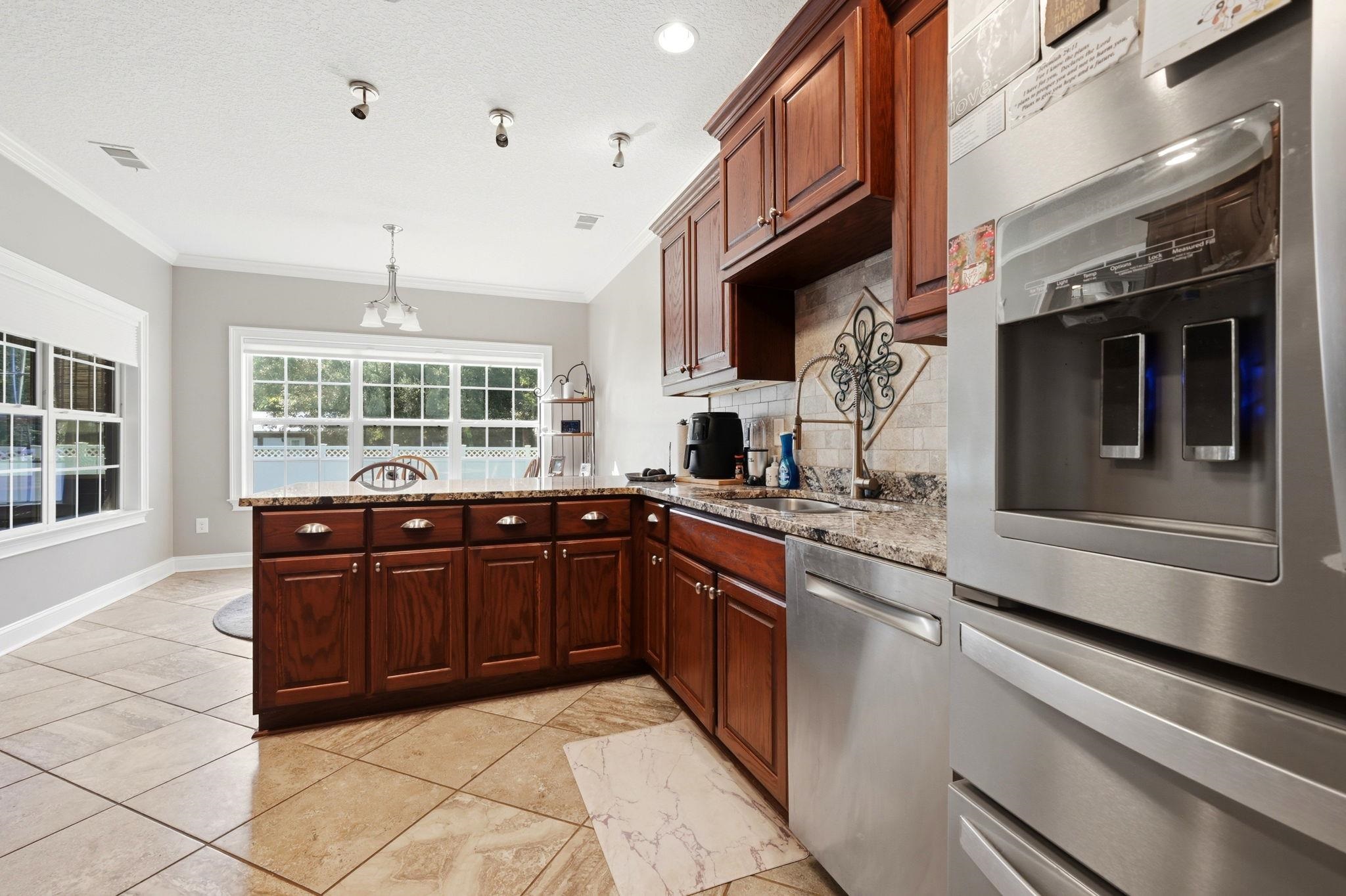 1071 Forest Dr. Property Photo 23