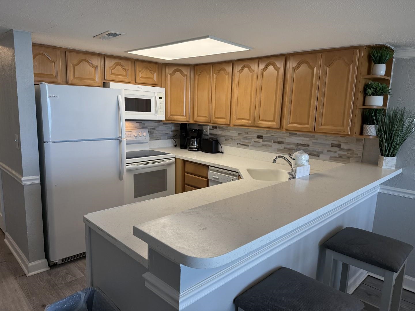 2406 N Ocean Blvd. Property Photo 7