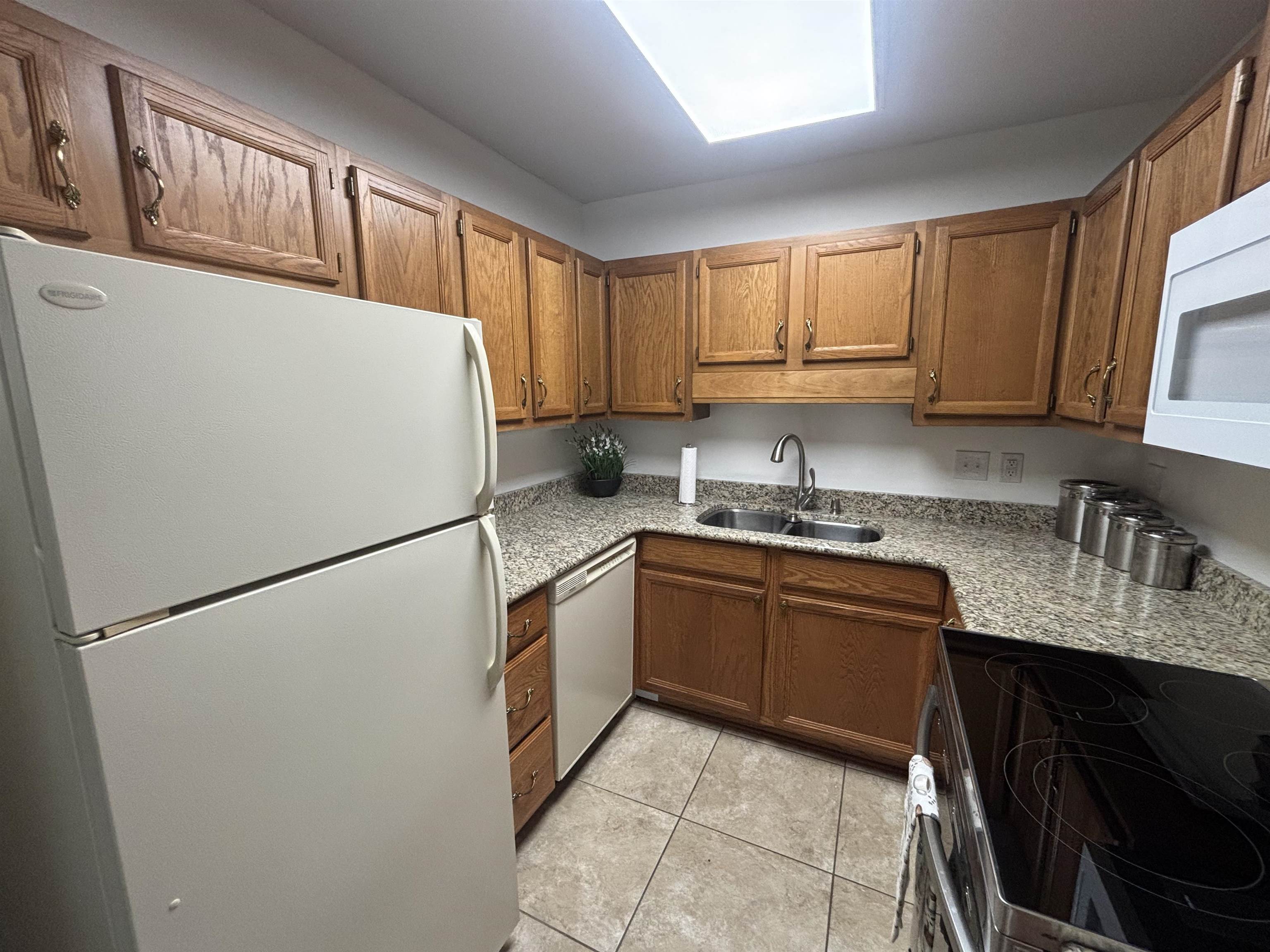 5001 Little River Rd. Property Photo 6