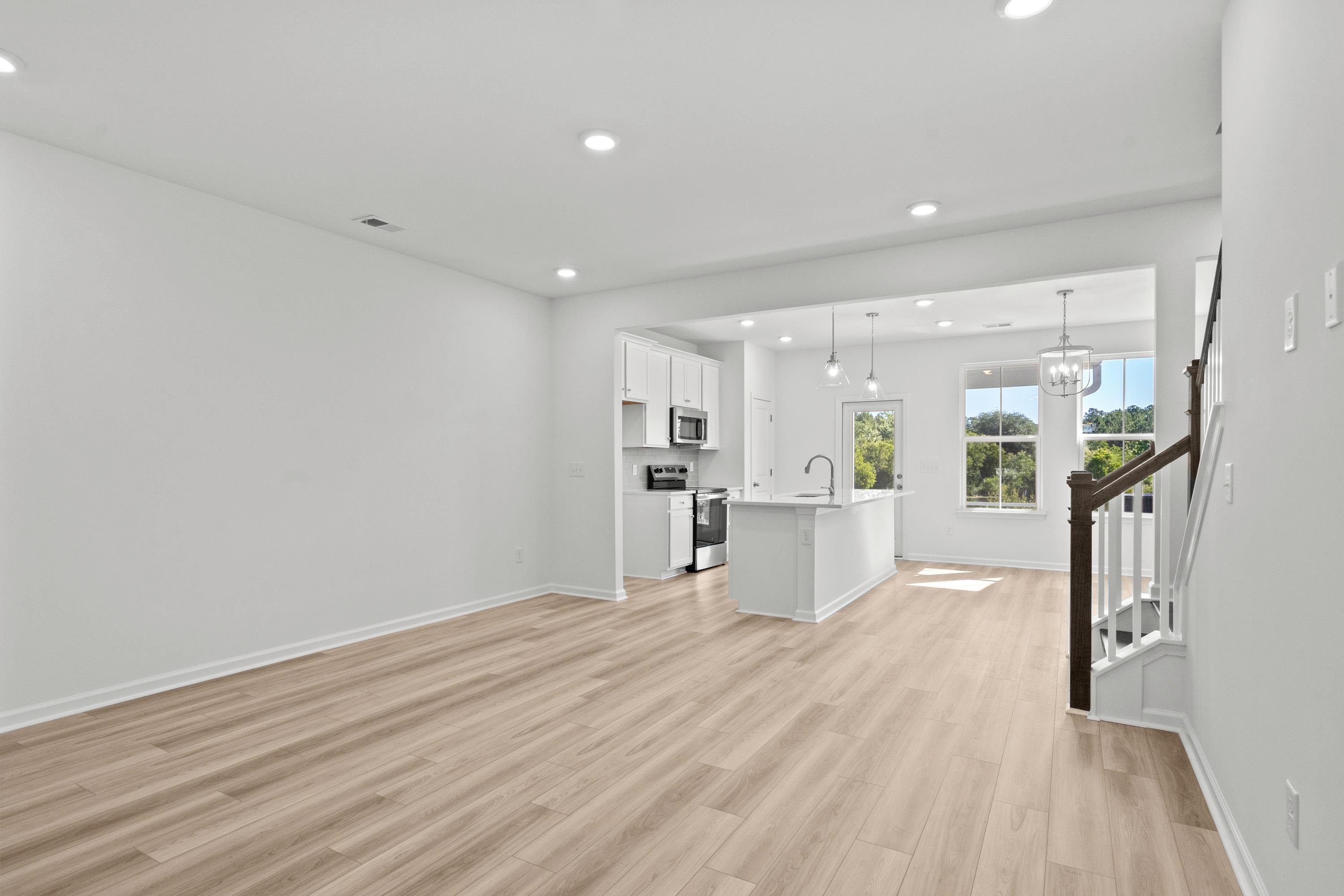 702 Bolder Way Property Photo 6