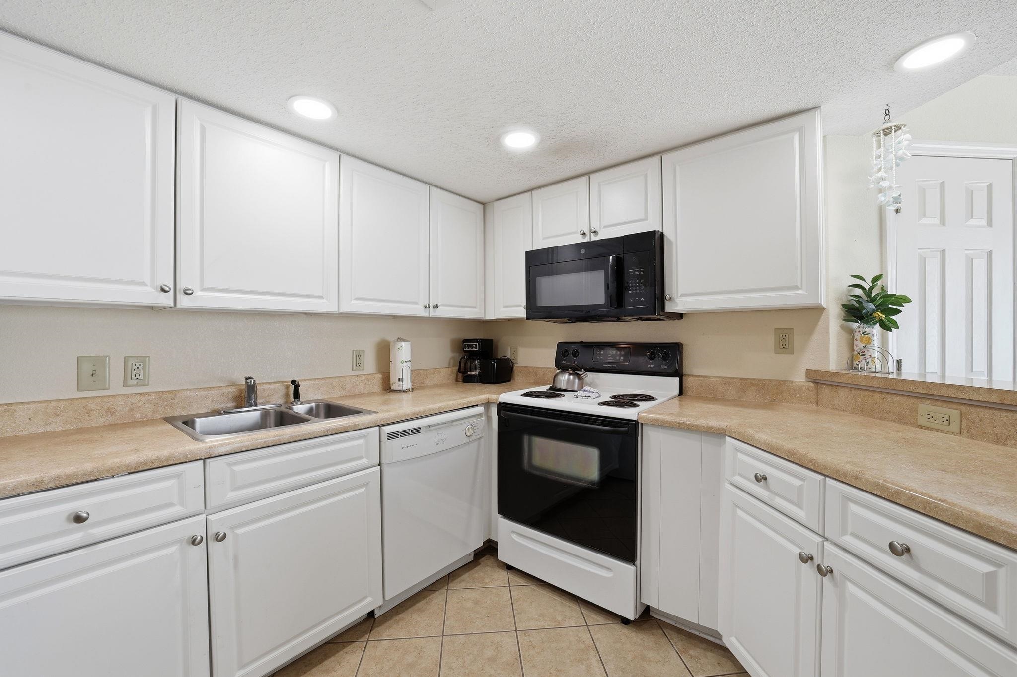 2501 S Ocean Blvd. Property Photo 12