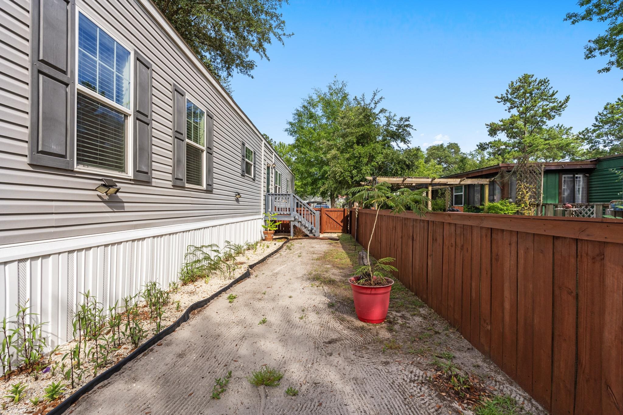144 Crooked Island Circle Property Photo 31