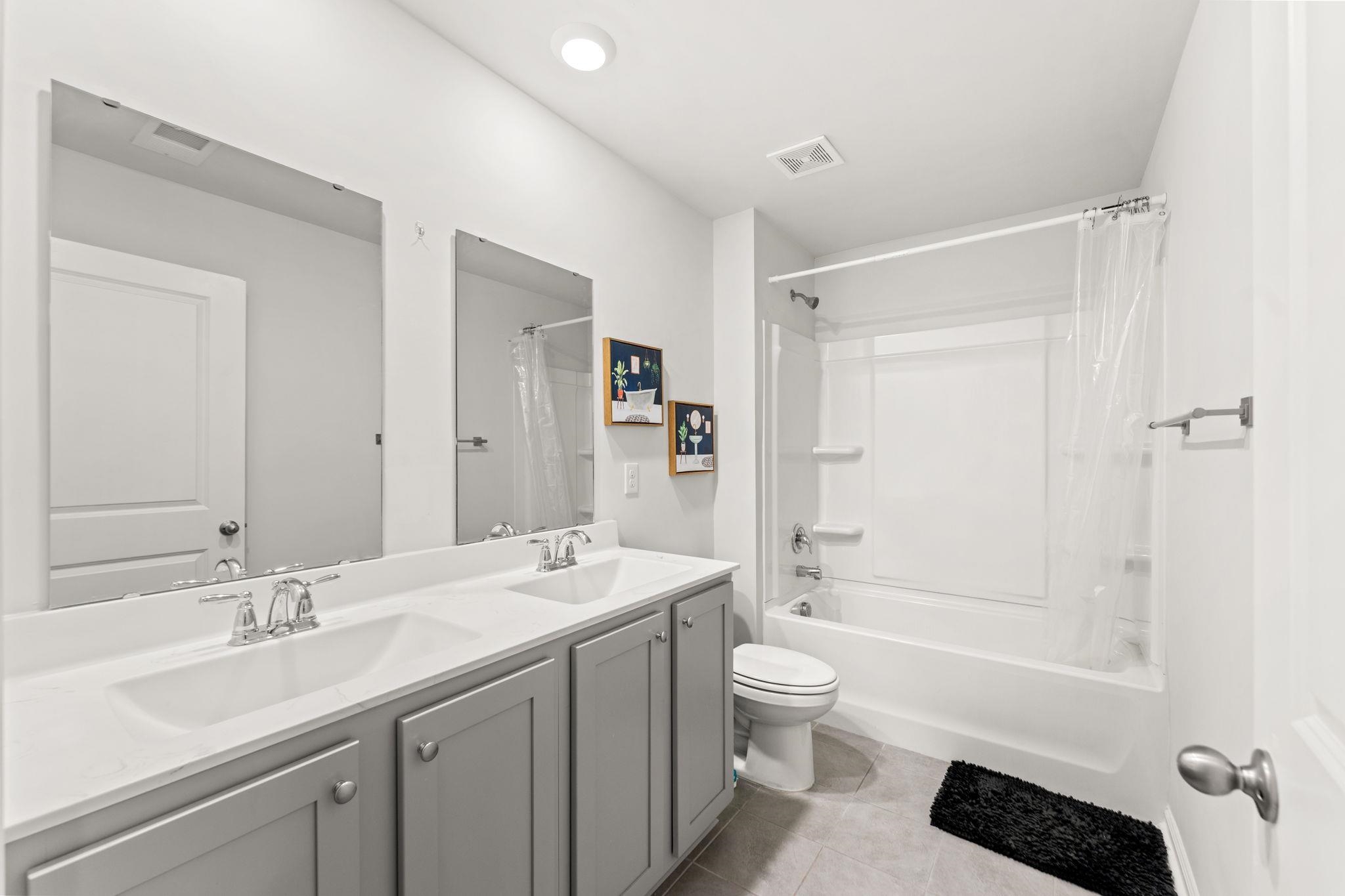1015 Flintshire Dr. Property Photo 21