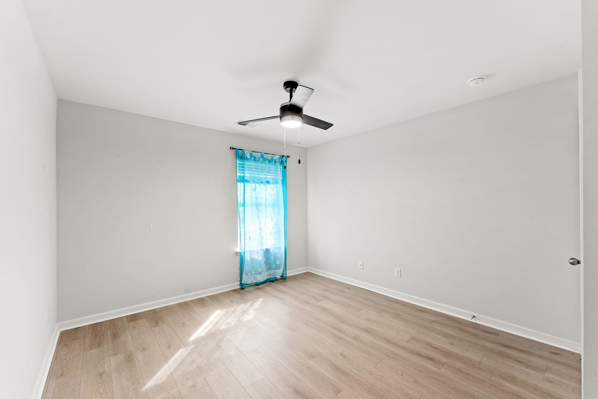 1015 Flintshire Dr. Property Photo 24